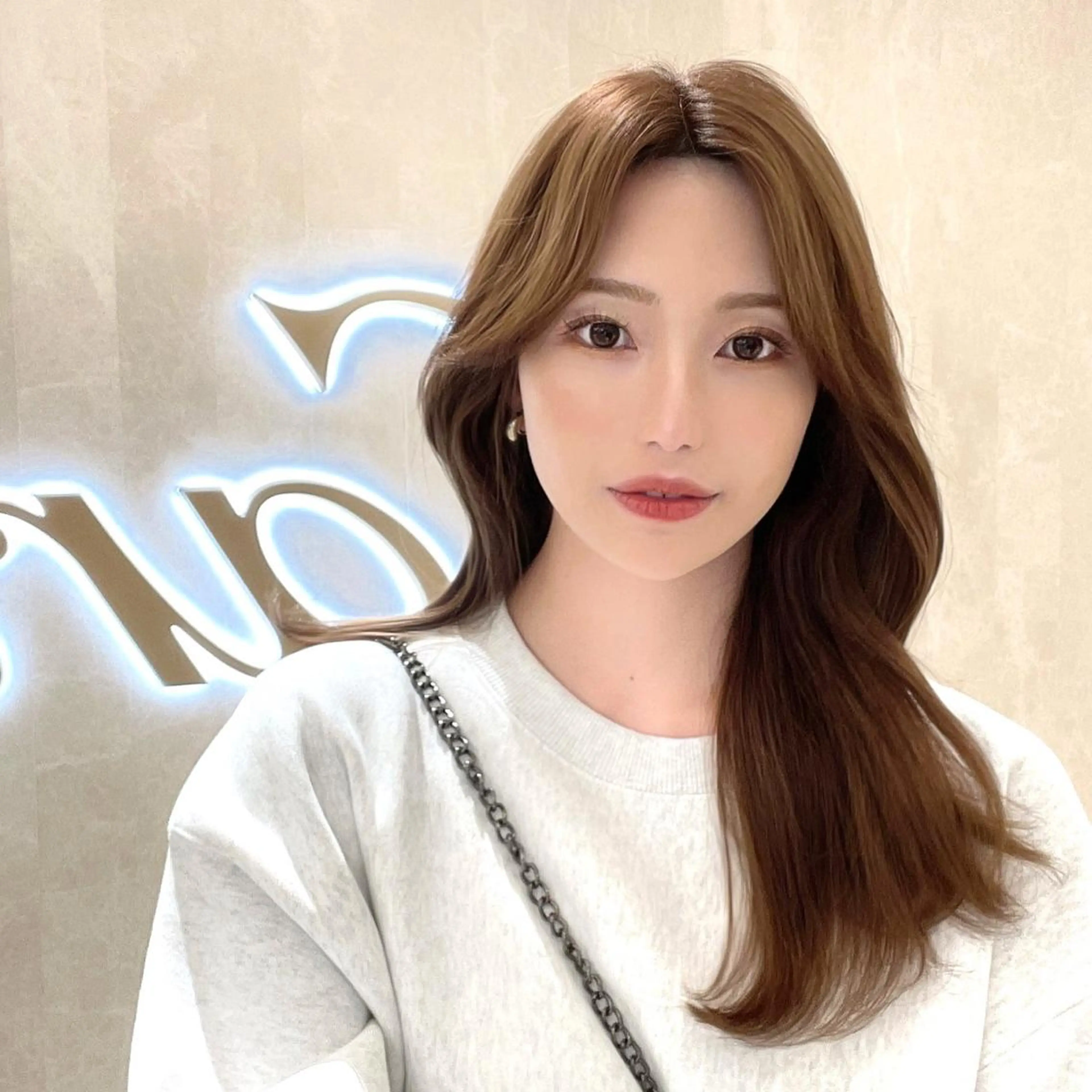 ミディアム カラー アッシュ ベージュカラー 黒髪 ブリーチ ブルーカラー 顔周り特化/韓国ヘア /レイヤー/吉野幸大のヘアスタイル