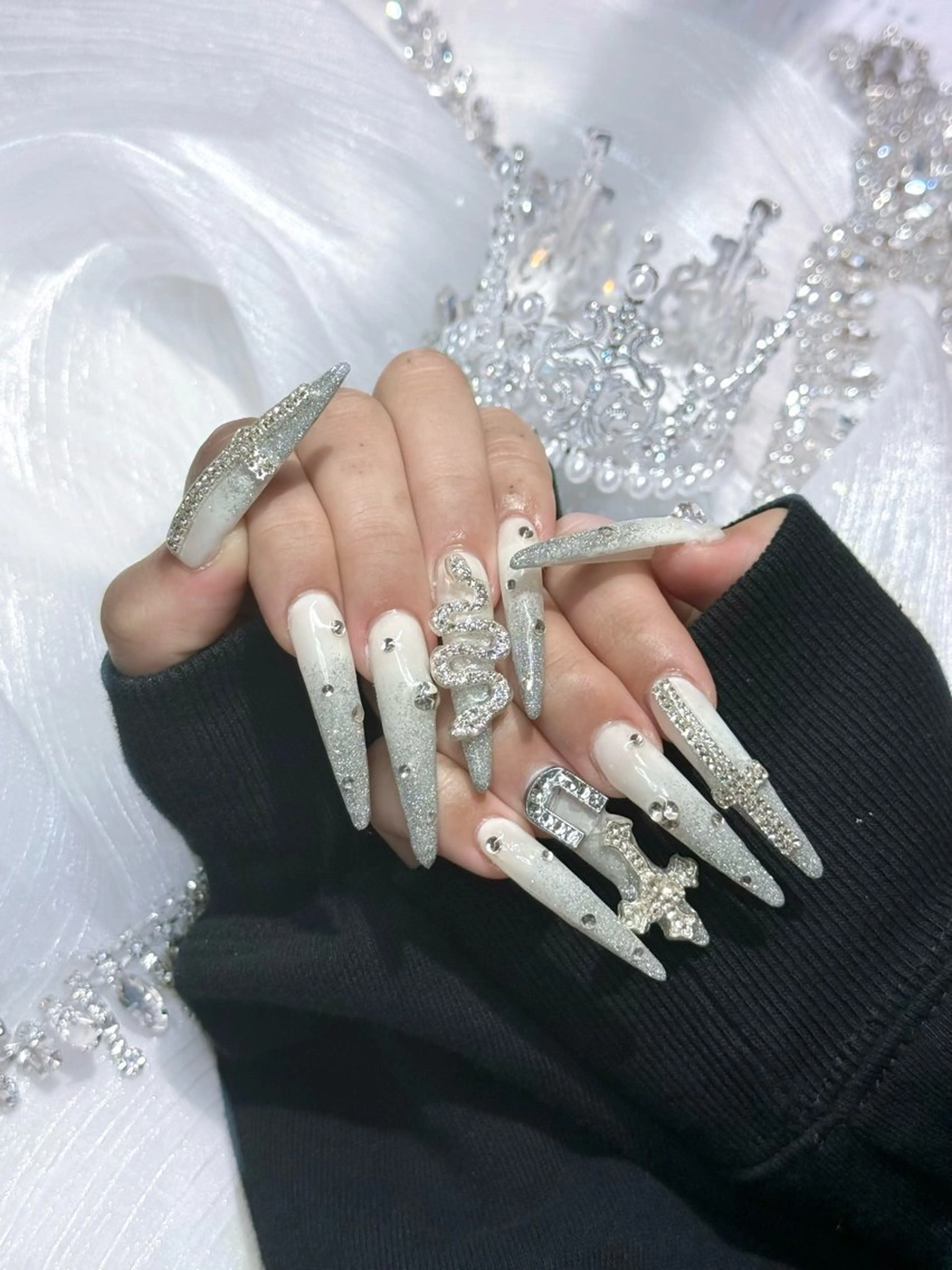 ネイル ハンドネイル BARON LISAのネイルデザイン