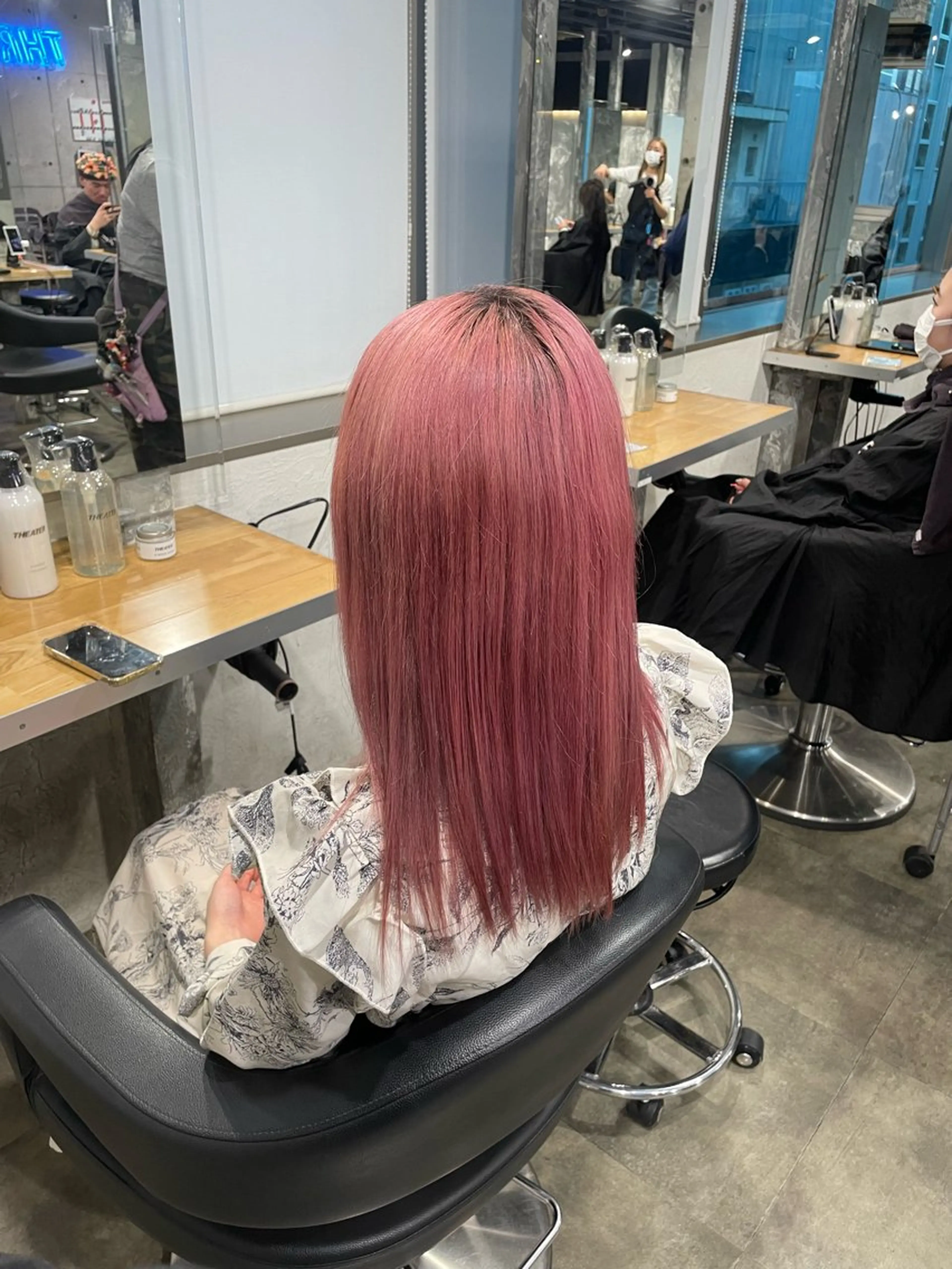 セミロング カラー ヘアカラー ハイトーン 横浜💞ミオのヘアスタイル