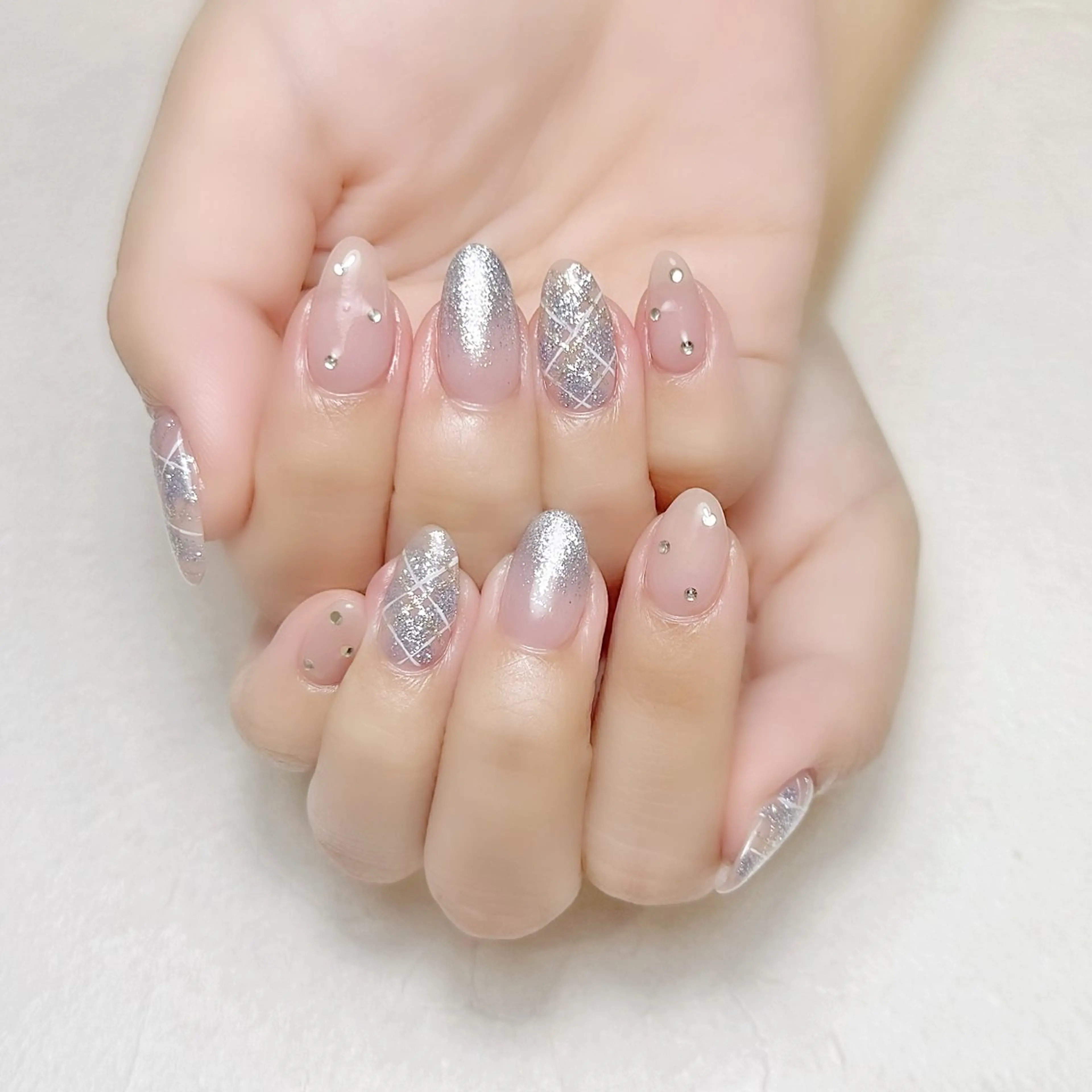 ネイル ブルー グラデーション キラキラネイル 夏ネイル rouse nail RISATOのネイルデザイン
