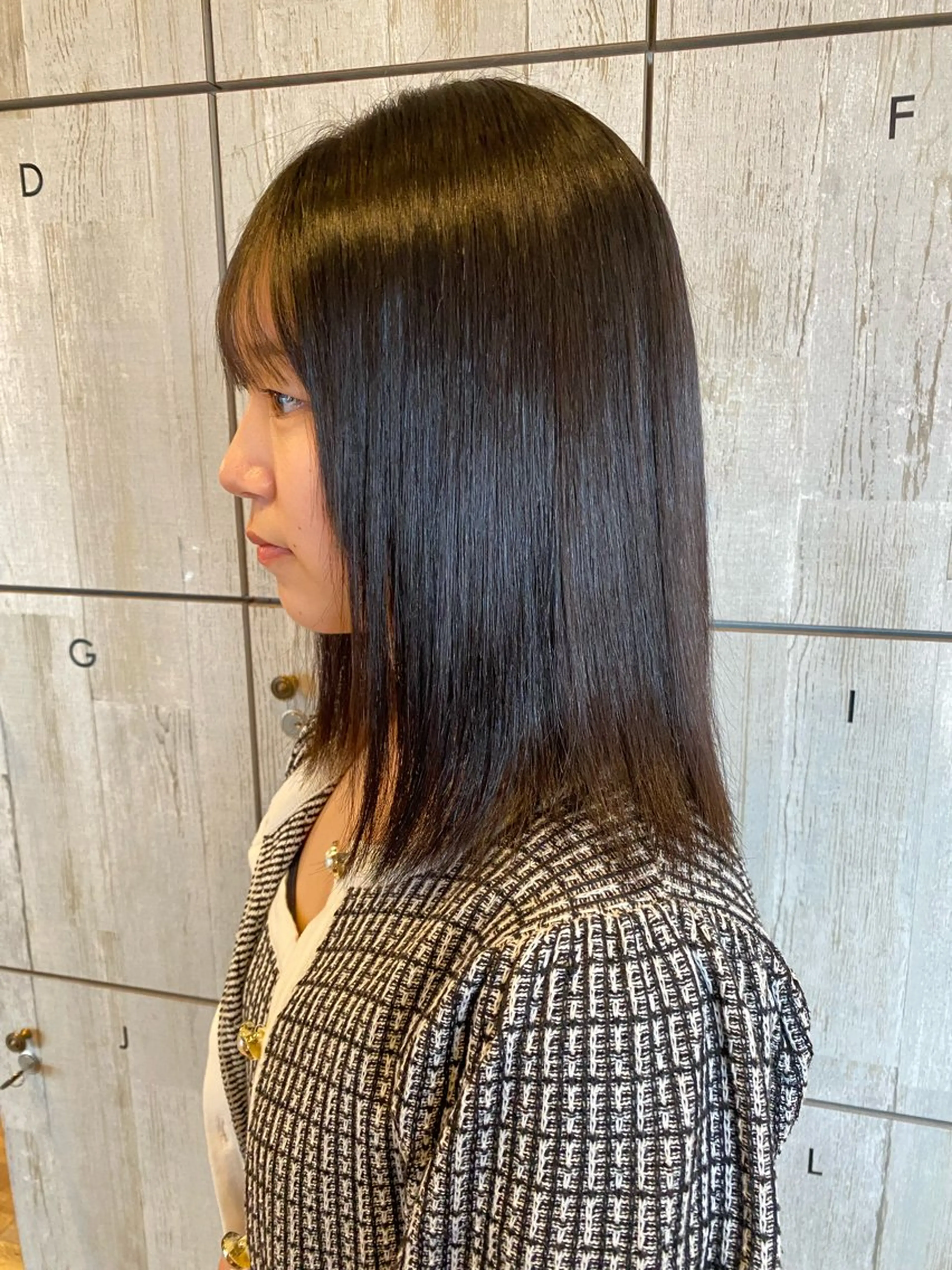 ミディアム 縮毛矯正 カット 縮毛矯正 トリートメント あいさ🤍ムラ無しカ ラー🤍のヘアスタイル