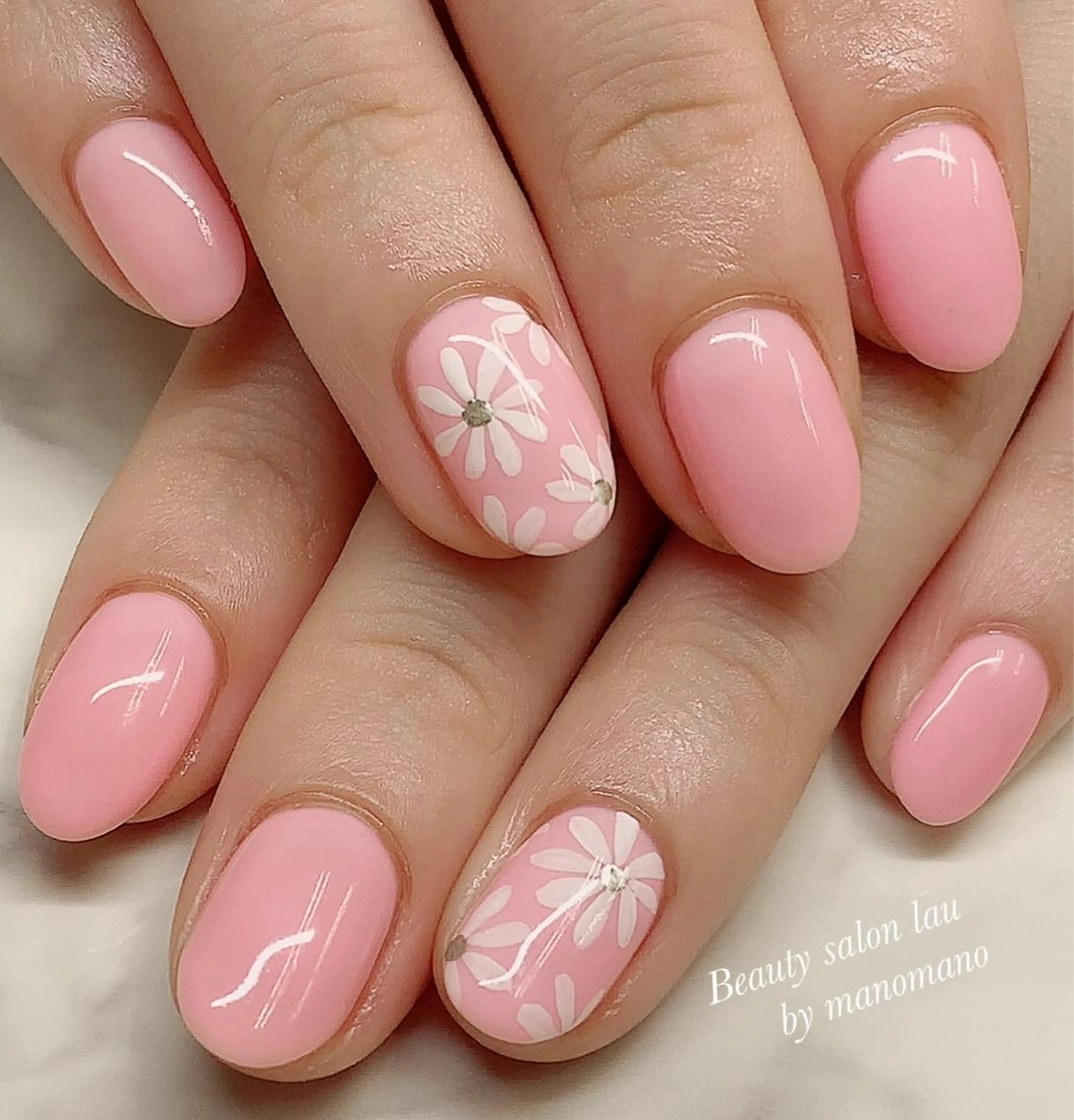 ネイル ラウバイマノマノ なかざとのネイルデザイン