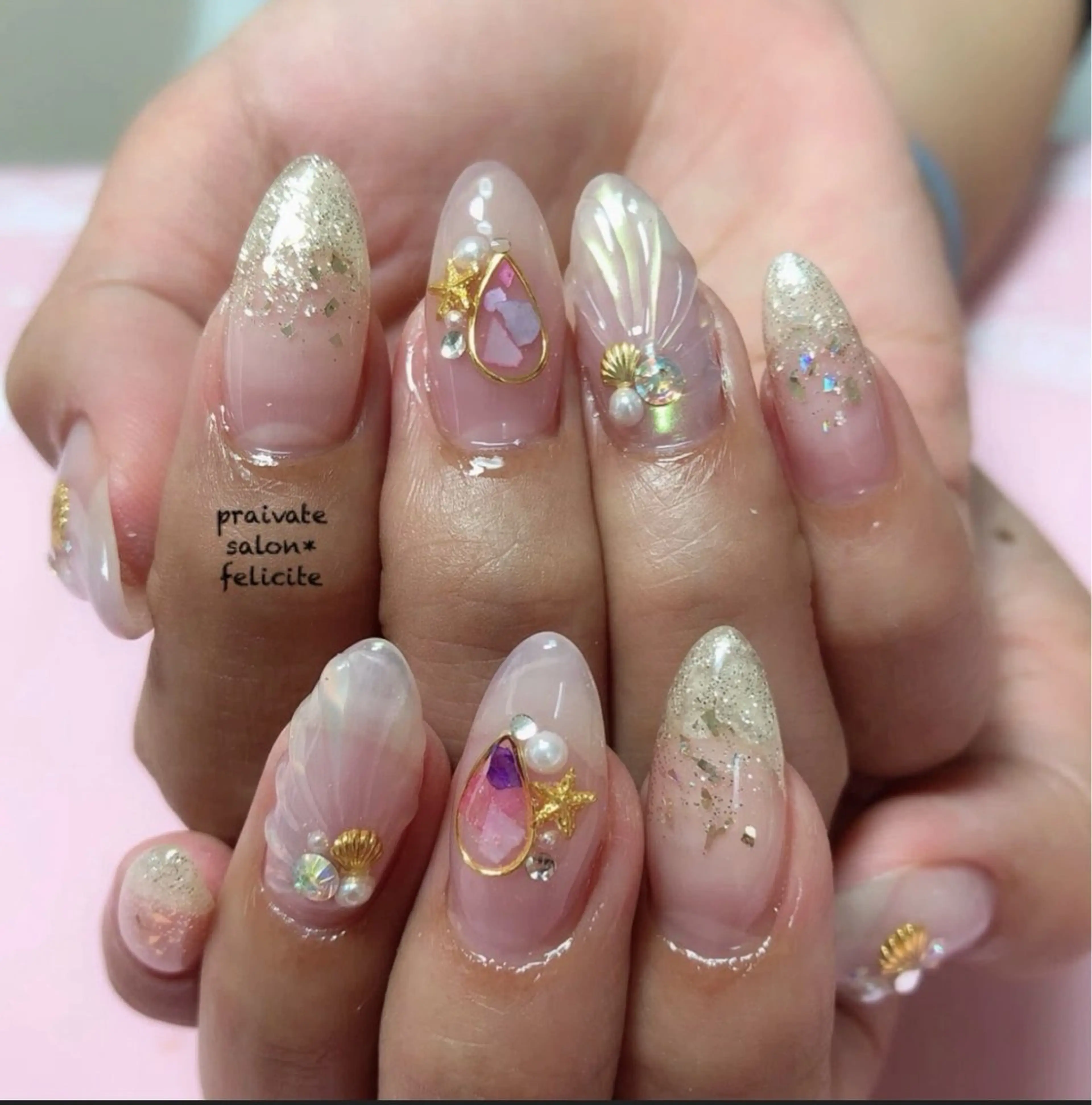 ネイル 早川 真理のネイルデザイン