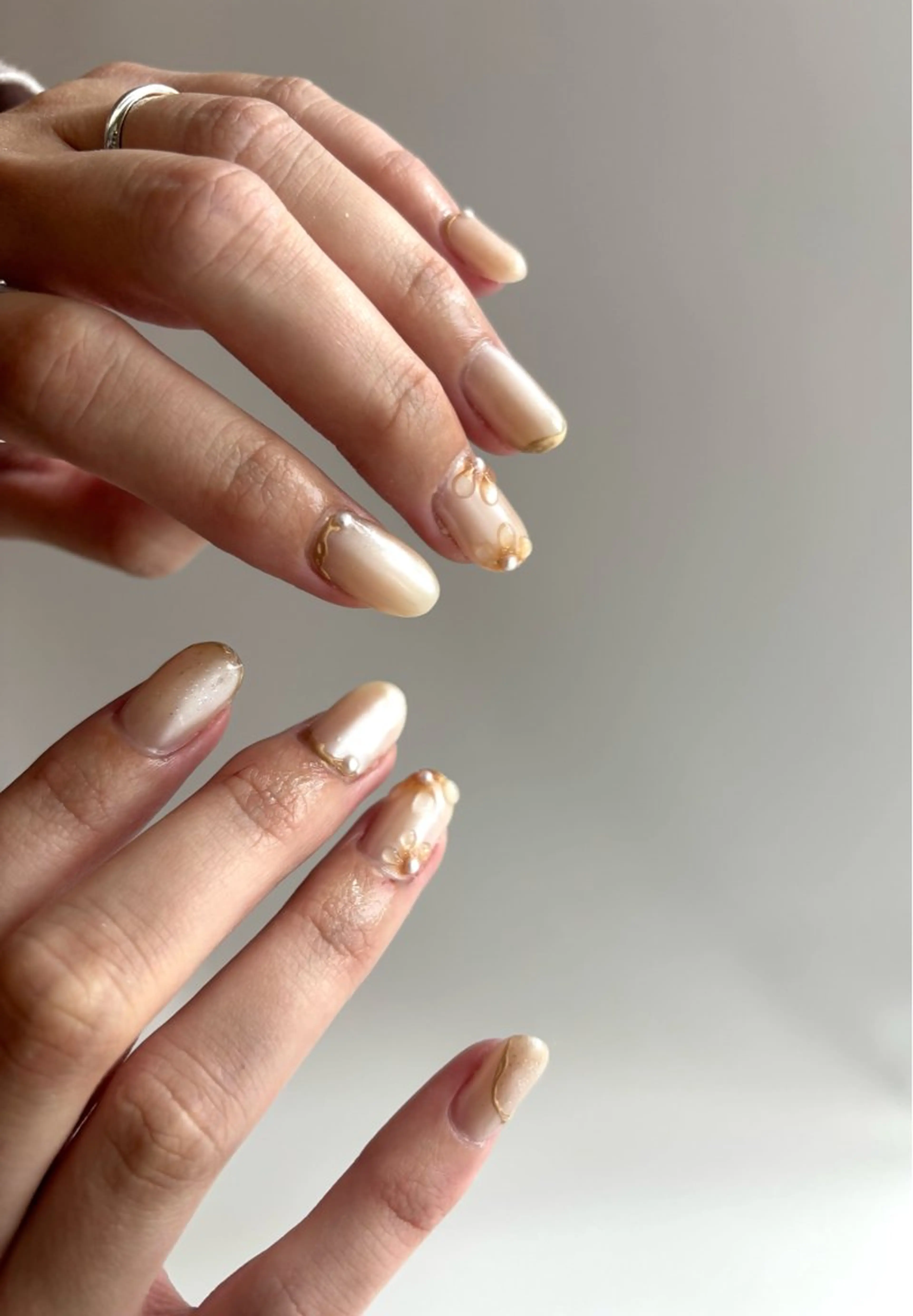 ネイル フラワーネイル ブライダルネイル ハンドネイル Elio所属・Elio 国泰寺のネイルデザイン