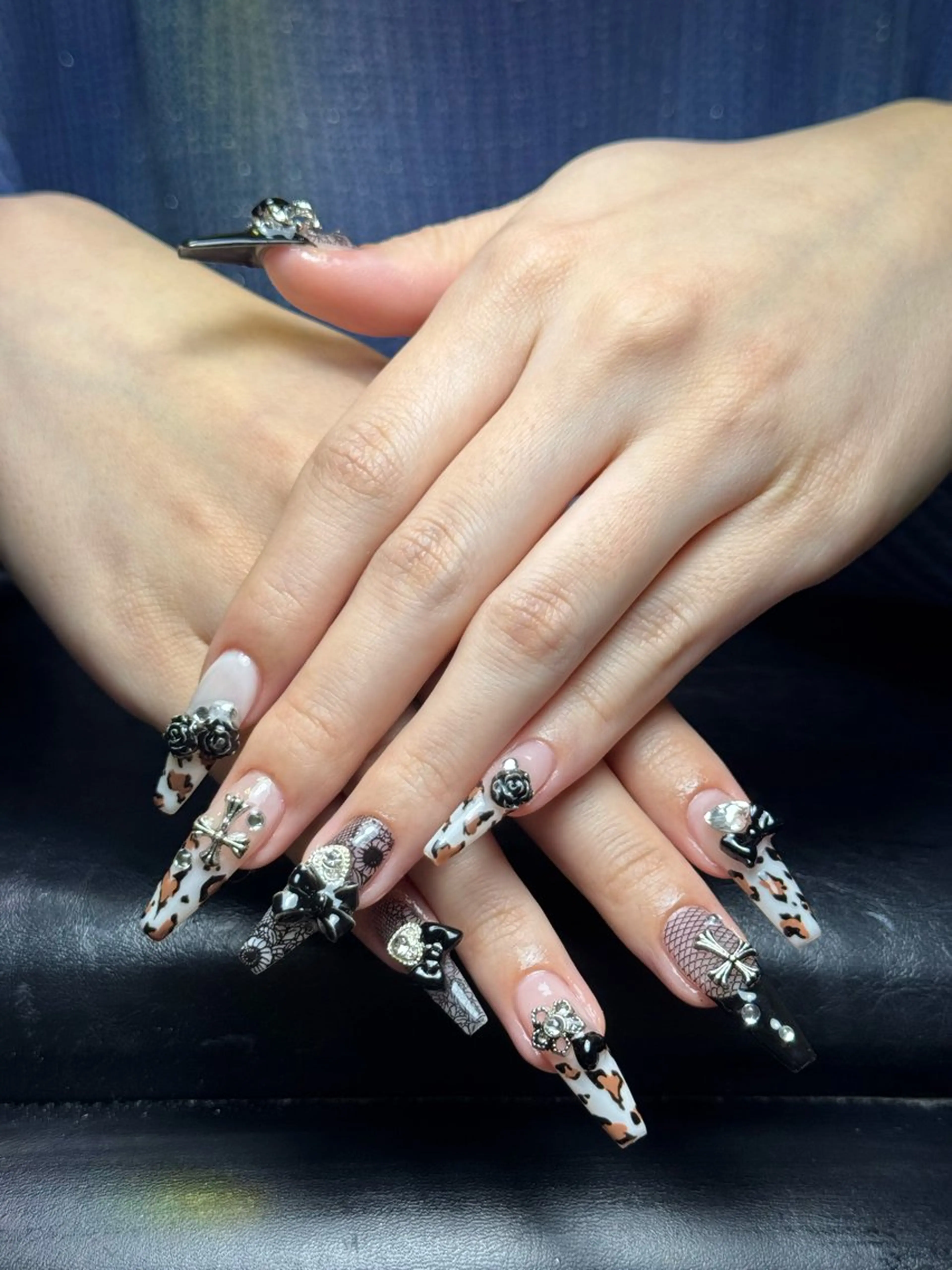 ネイル マグネットネイル リボン ハンドネイル Yuzuchi Nailのネイルデザイン