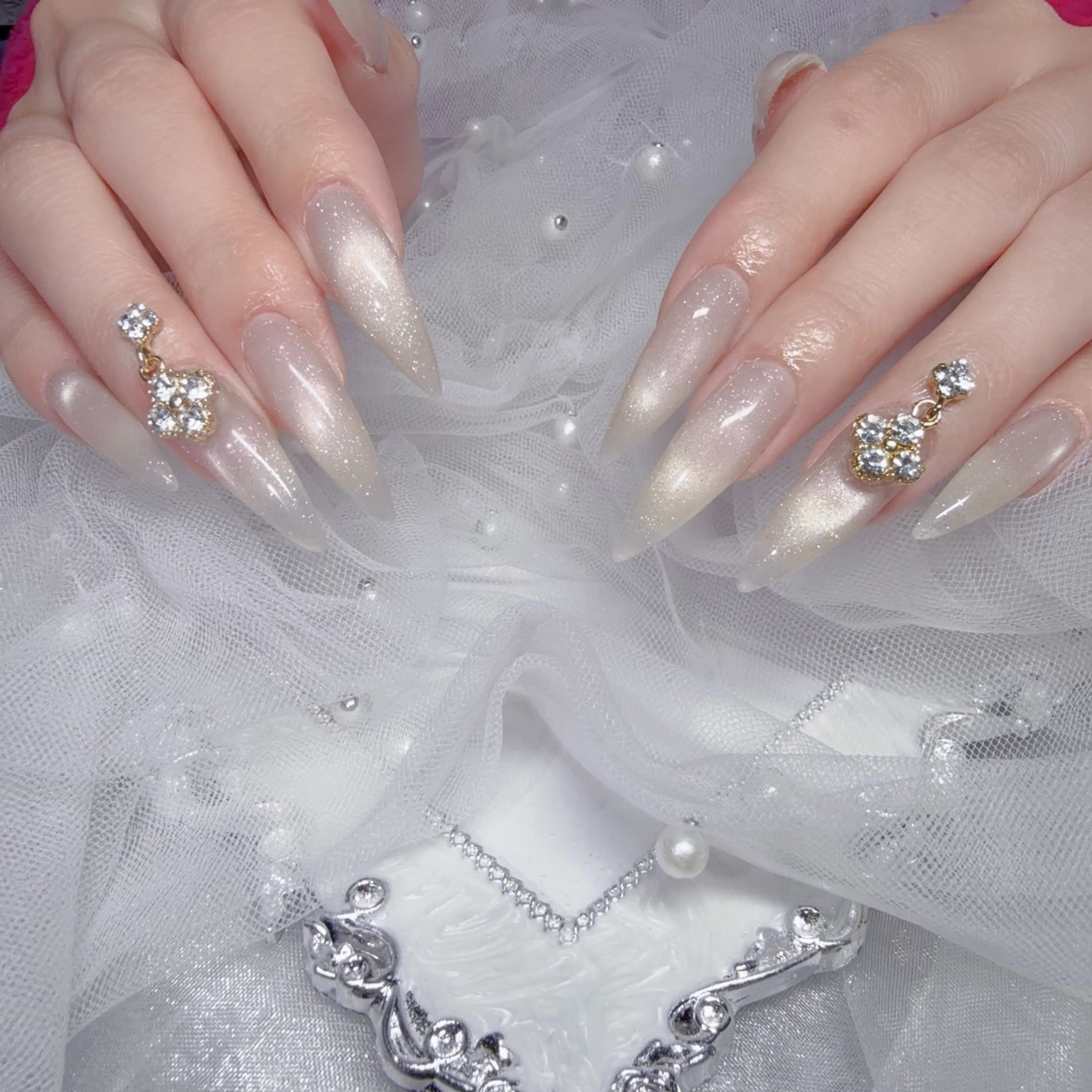 ネイル マグネットネイル ハンドネイル CARAT/ Rinaのネイルデザイン