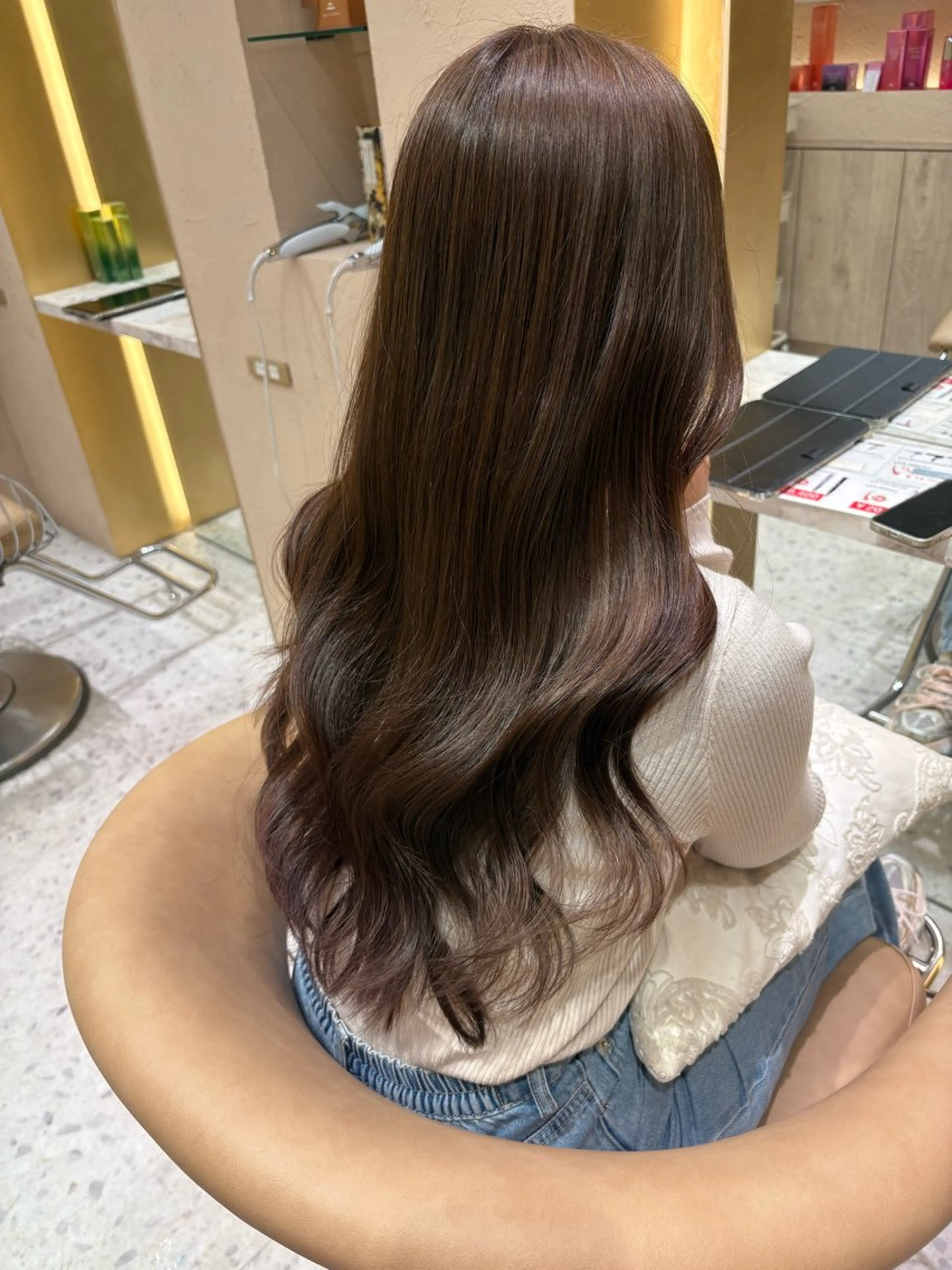 ロング ヘアカラー トリートメント Kanami/韓国風 /艶カラーのヘアスタイル