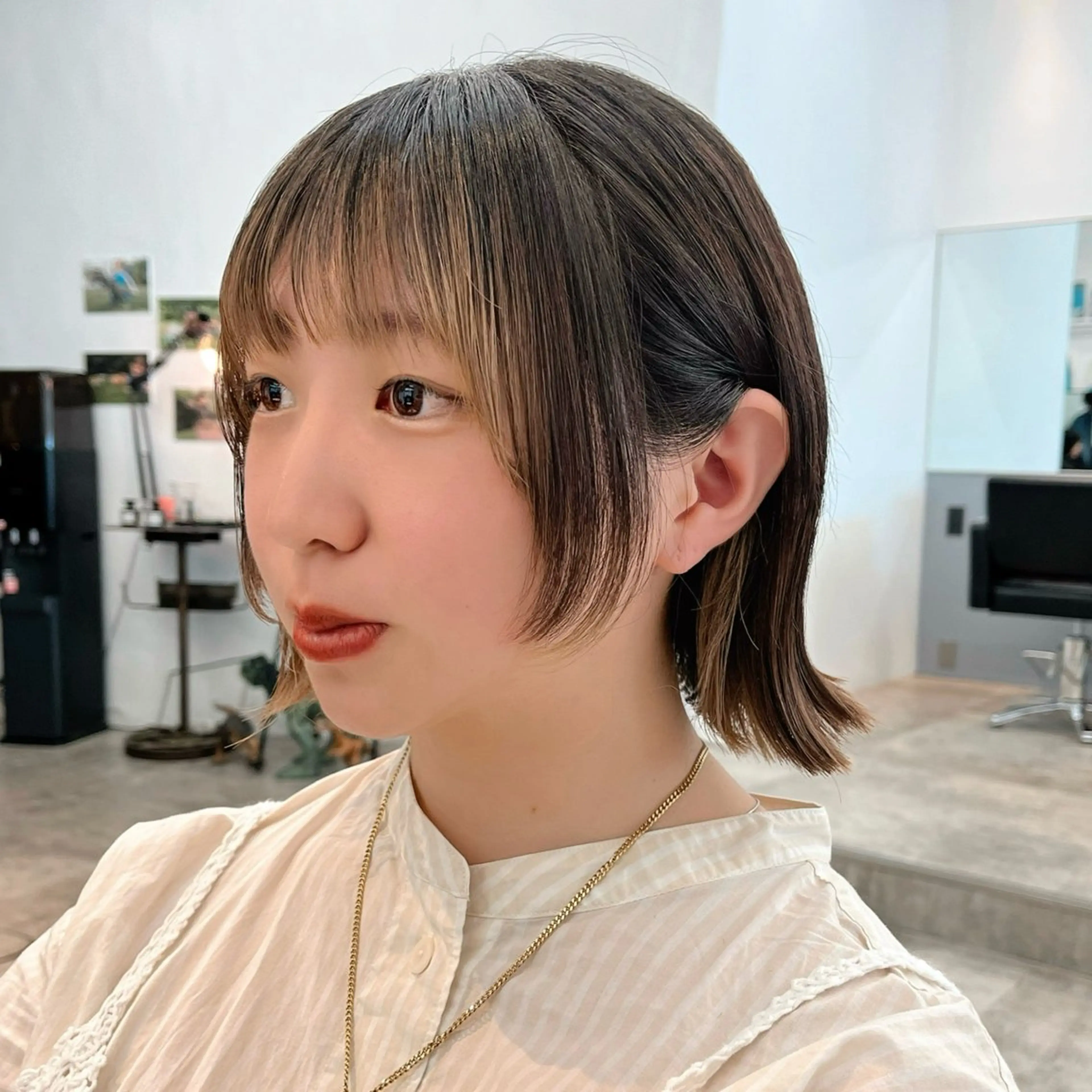 ショート カラー ヘアアレンジ デザインカラー ボブ 🌱ボブ/レイヤー/ ベージュ/あやみ✨のヘアスタイル