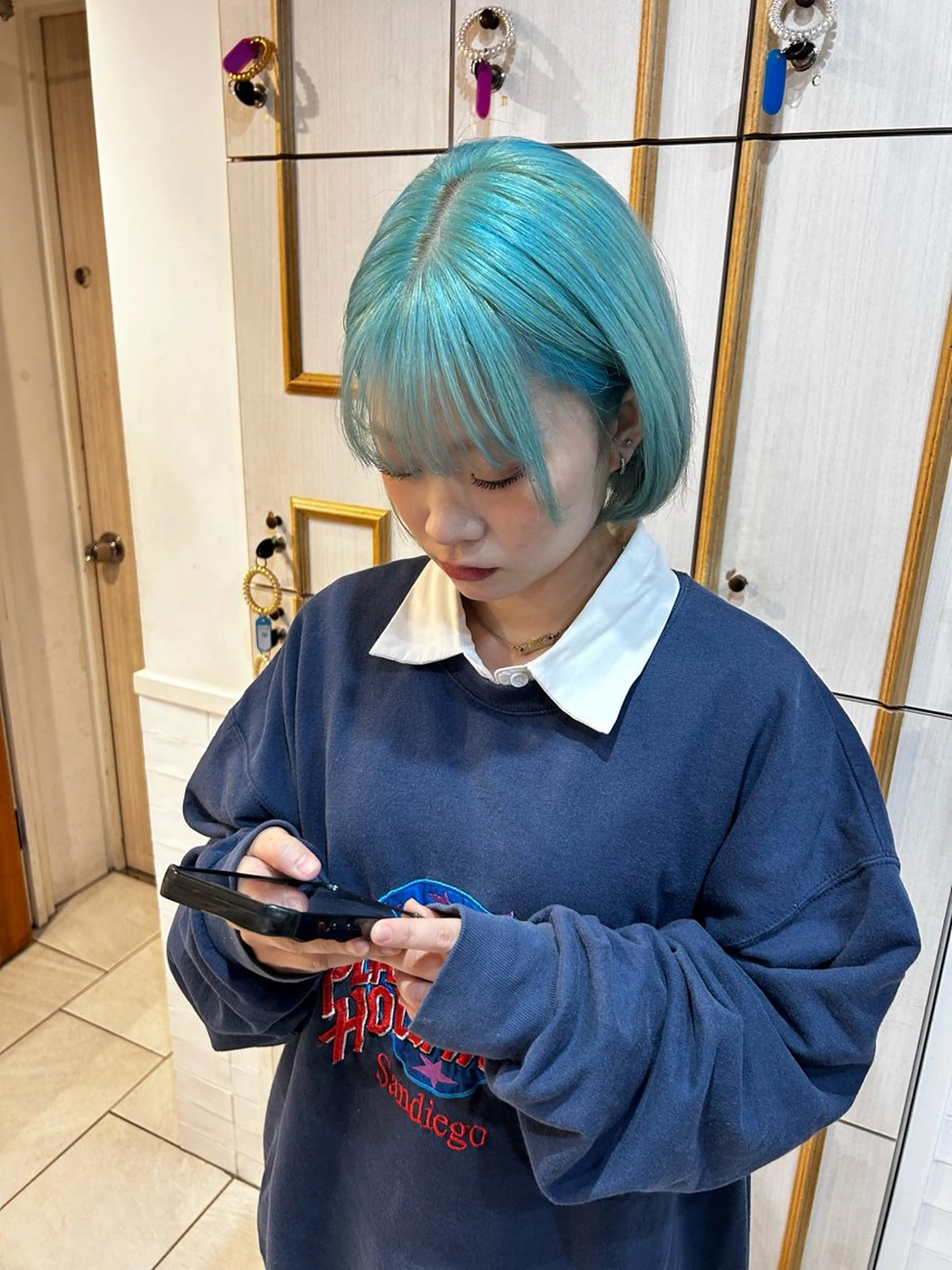 ミディアム カラー ヘアカラー トリートメント ハイトーン/カラー/ ヘアセット/松田健佑のヘアスタイル