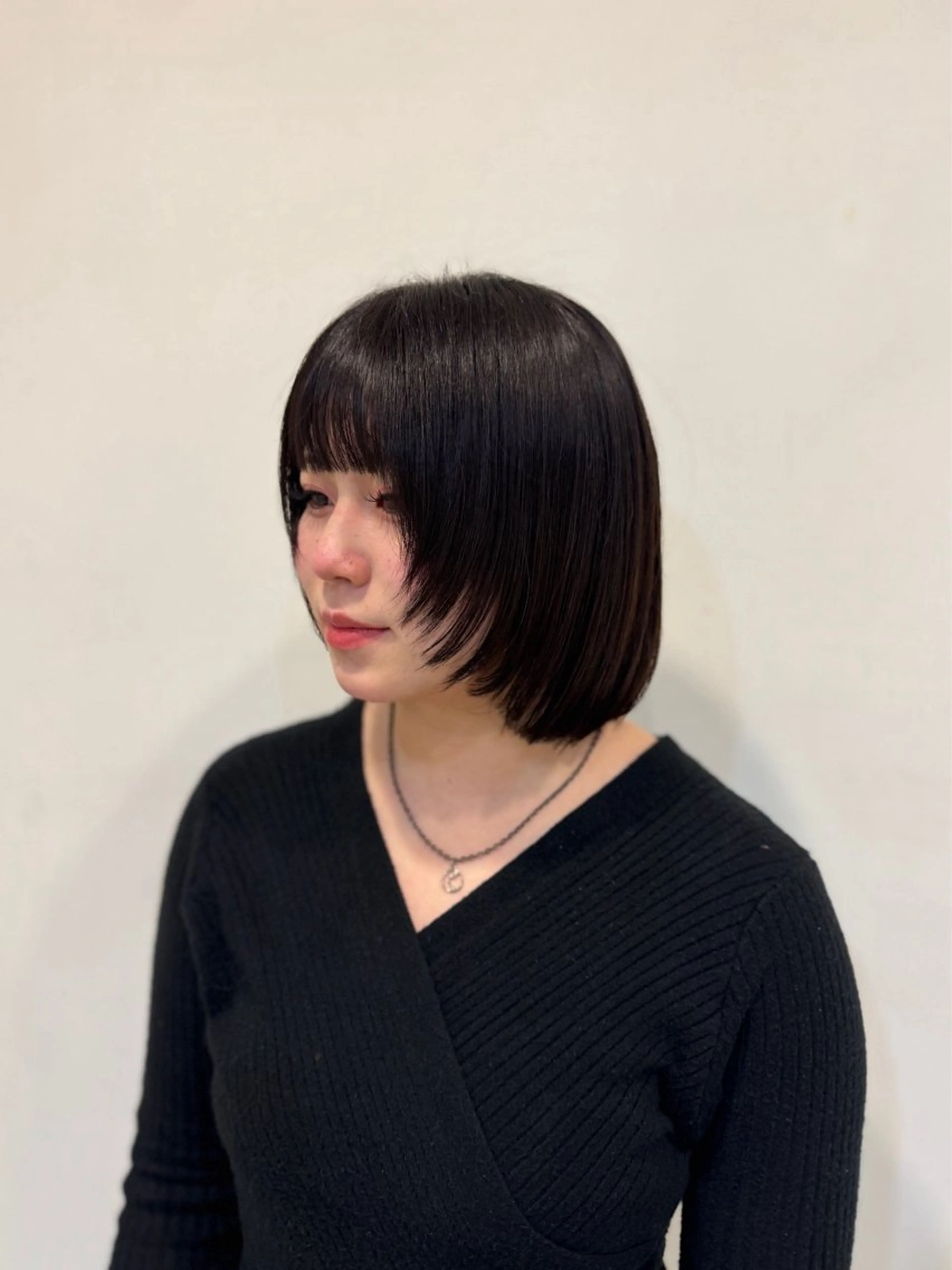 ショート ボブ 顔周りカット レイヤーカット 美容室MOMO 柏所属・🦄心でカット🦄 🌈まさきうらん🌈のヘアスタイル