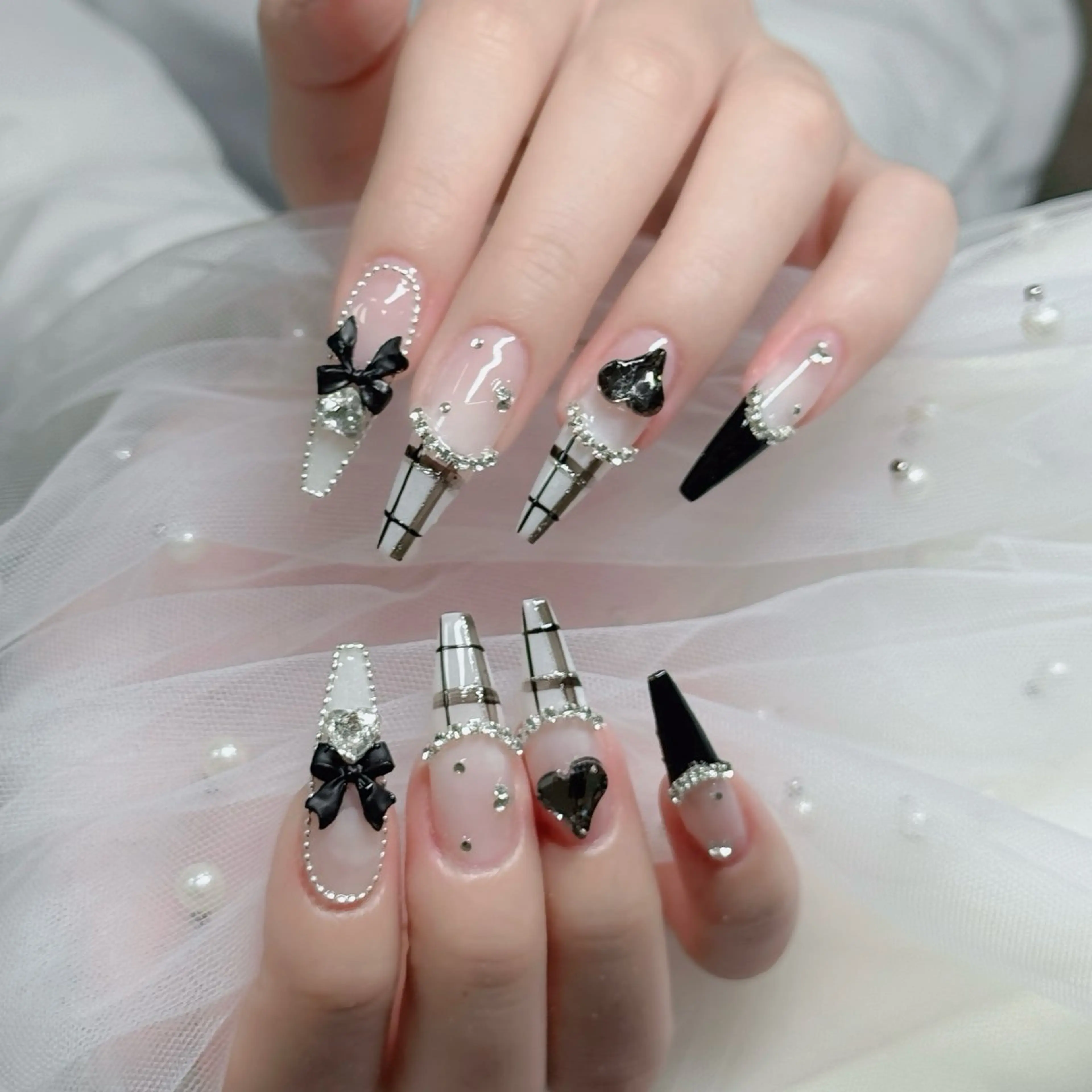 ネイル フットネイル フレンチネイル グラデーション 韓国ネイル ロングネイル ハンドネイル Hani Nail Salonのネイルデザイン