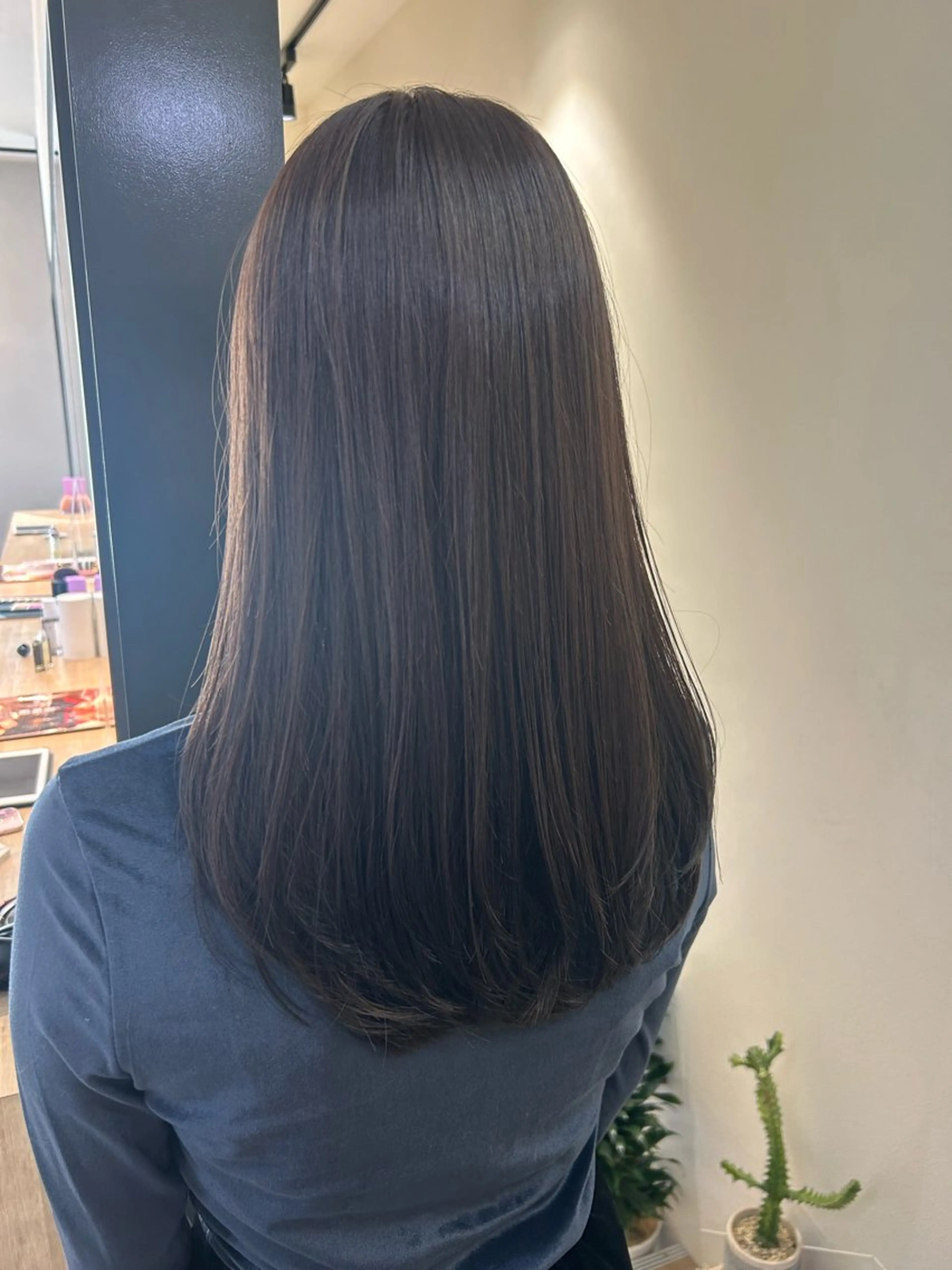 ロング カラー ブリーチ 透明感カラー グレージュ ラベンダーカラー ラベンダーグレージュ カット ヘアカラー トリートメント hub hair レイヤー/透明感のヘアスタイル