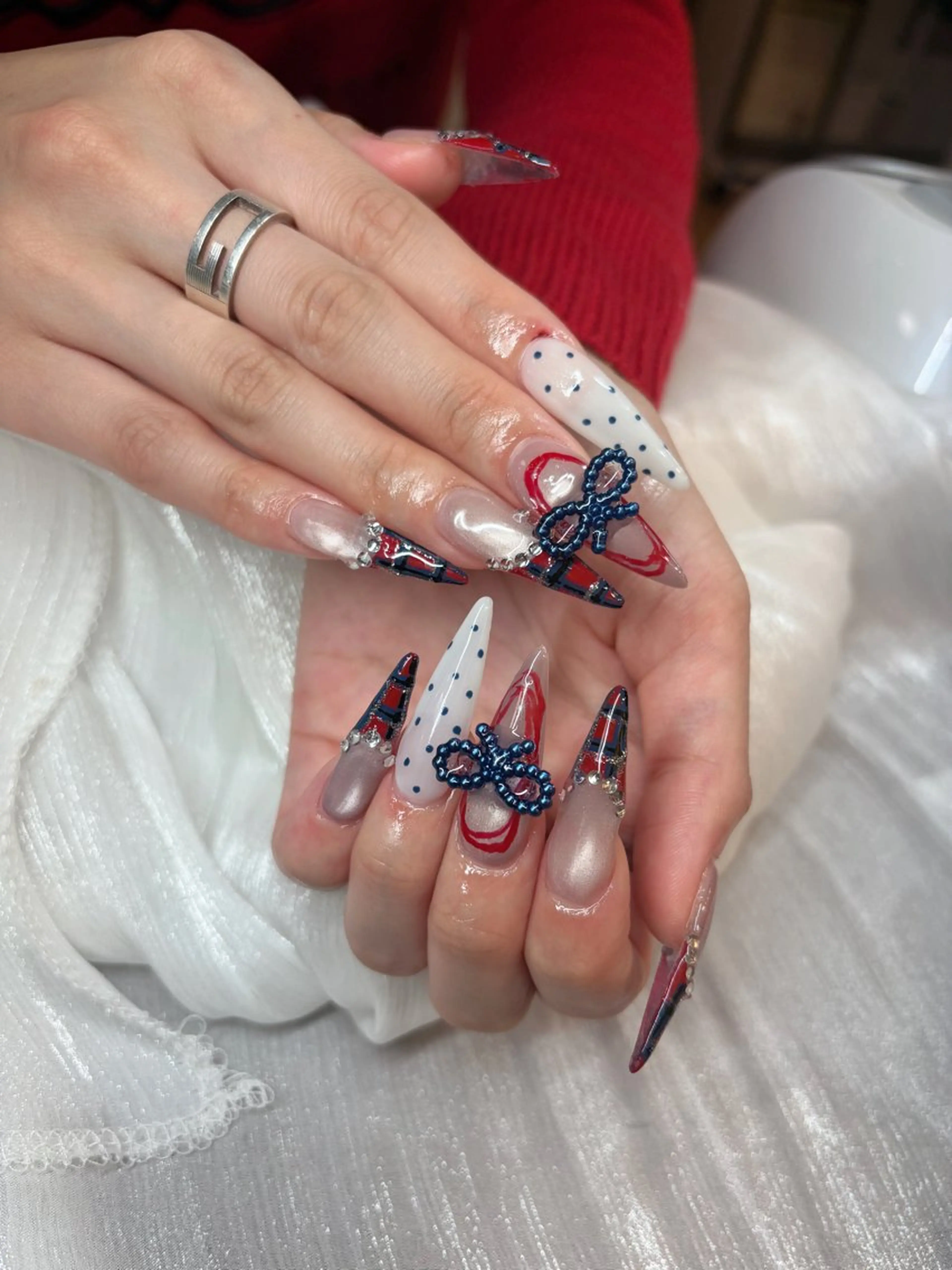 ネイル Panda Nail（パンダネイル）所属・ファーラ ロレインのネイルデザイン