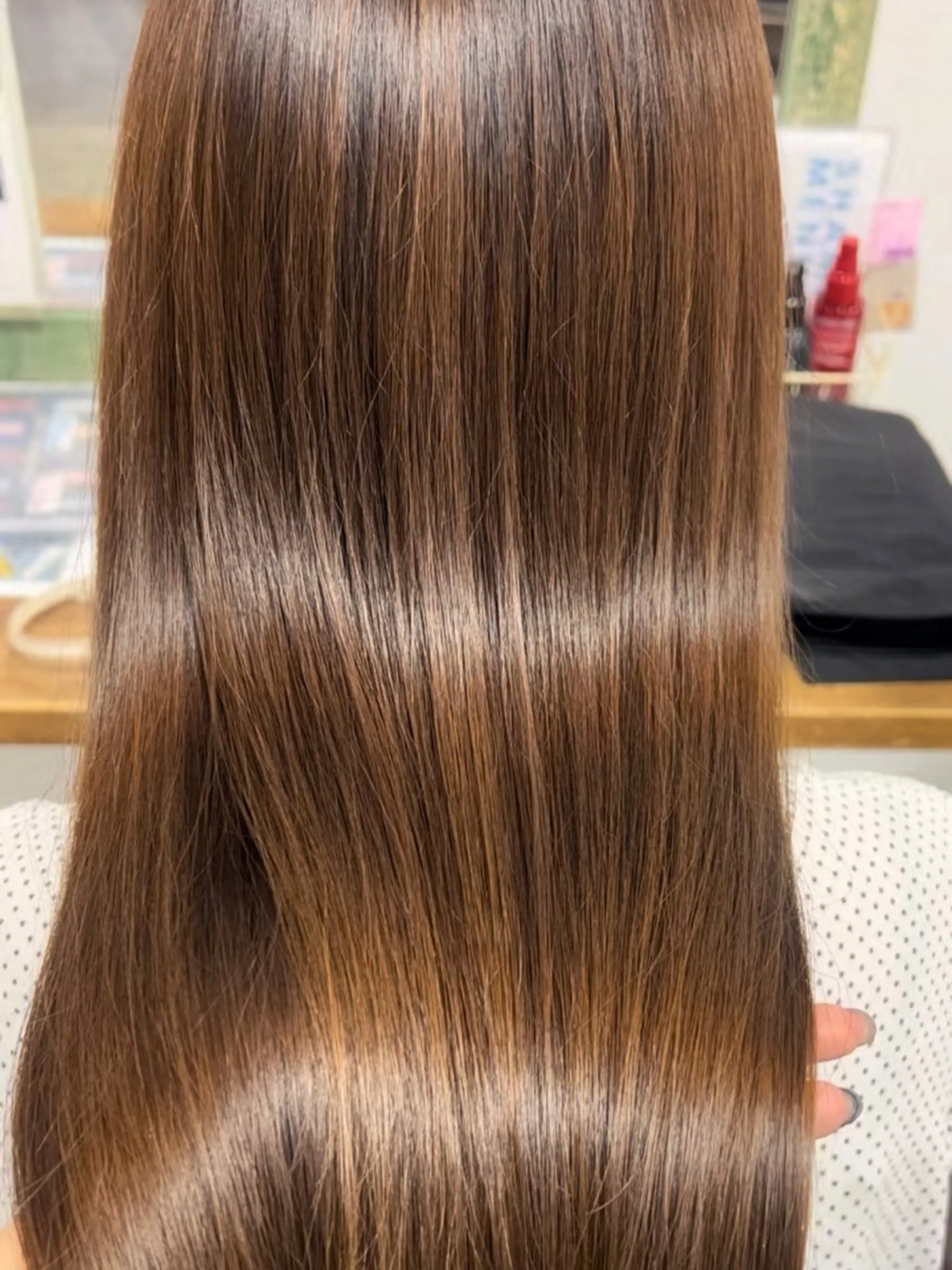 ロング 拝頭　奈枝 Beretのヘアスタイル