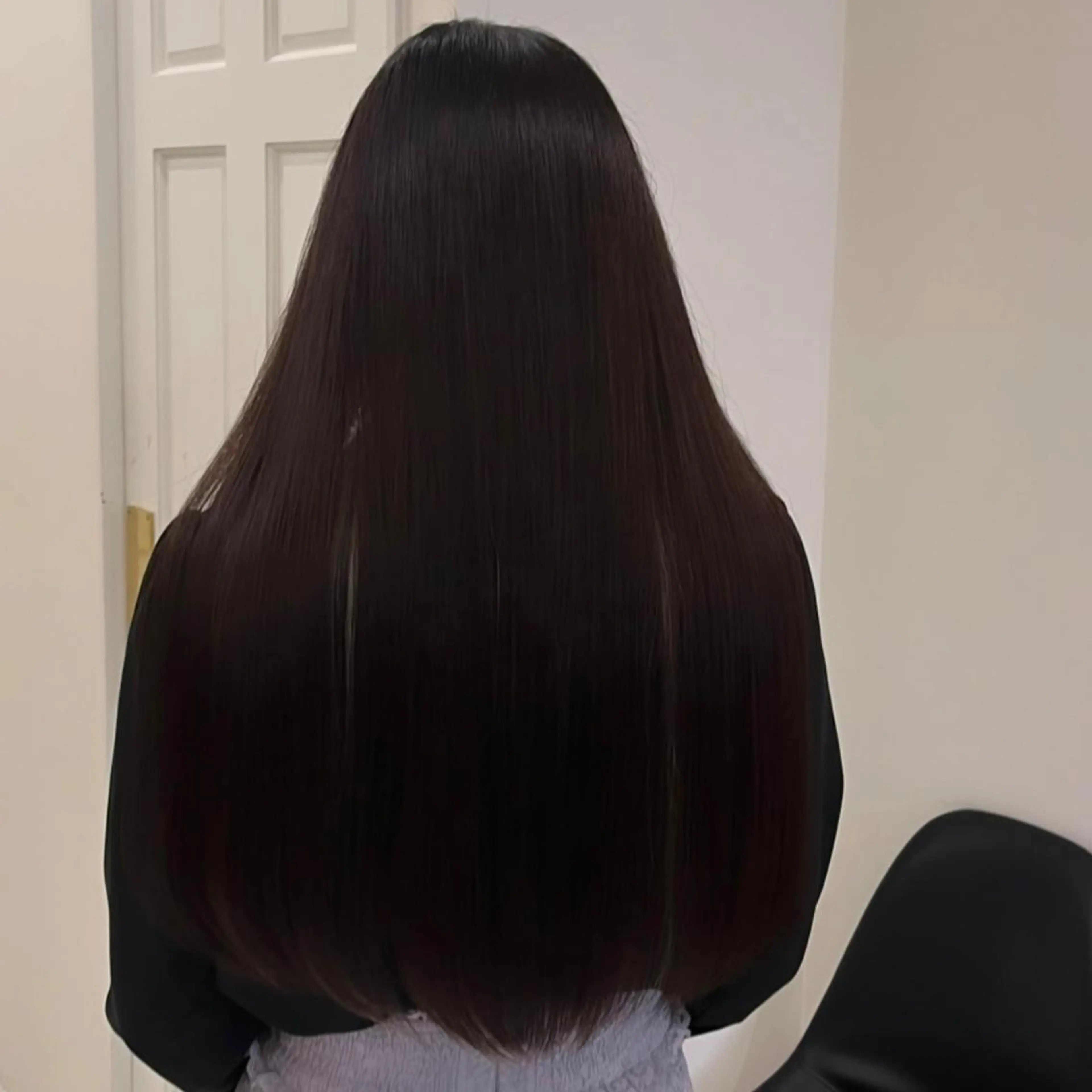 ロング トリートメント りく　レイヤーカット ケアブリーチのヘアスタイル