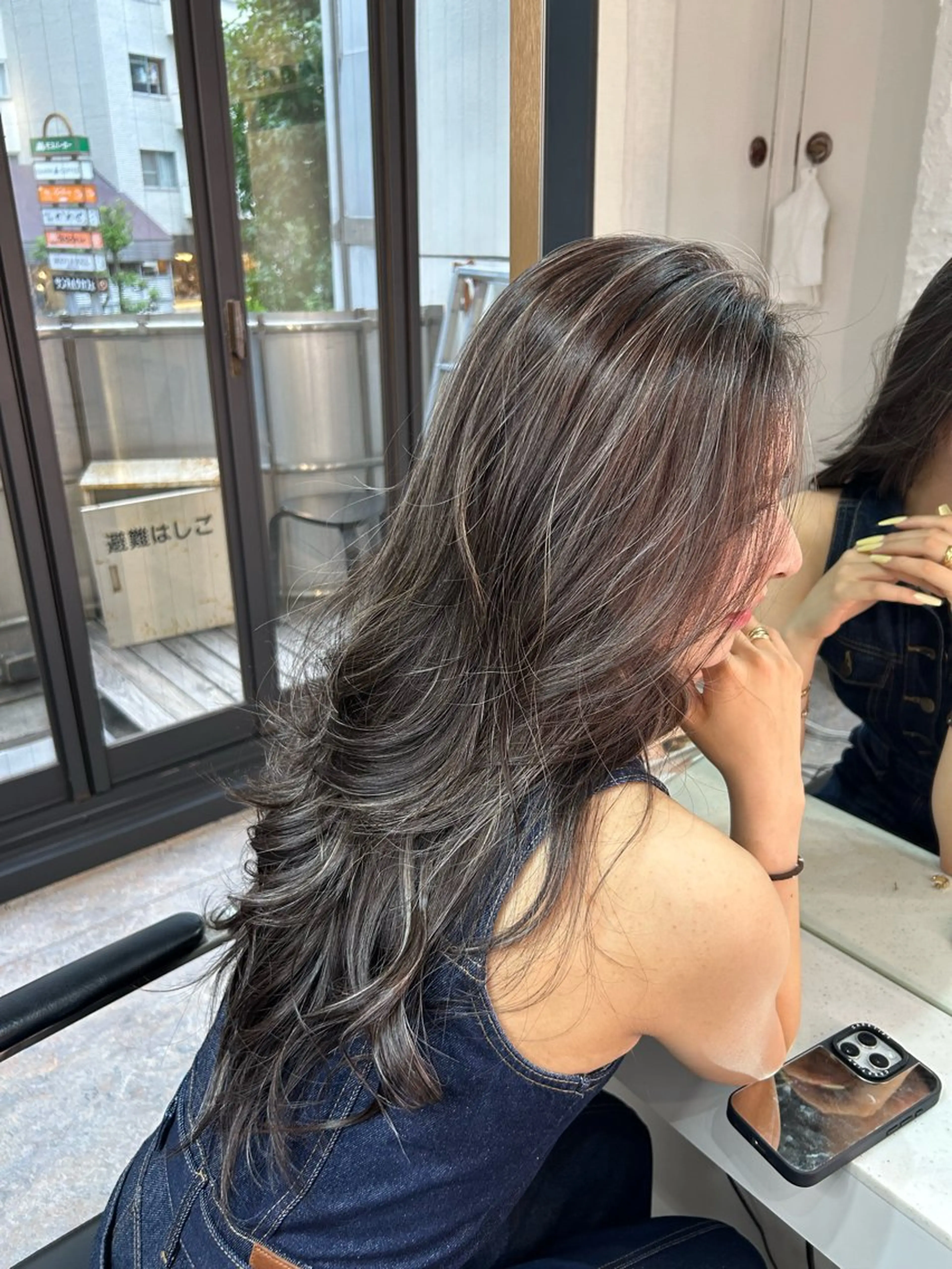 ロング カラー グレージュ カット ヘアカラー トリートメント レイヤーカット BLend 渋谷のヘアスタイル