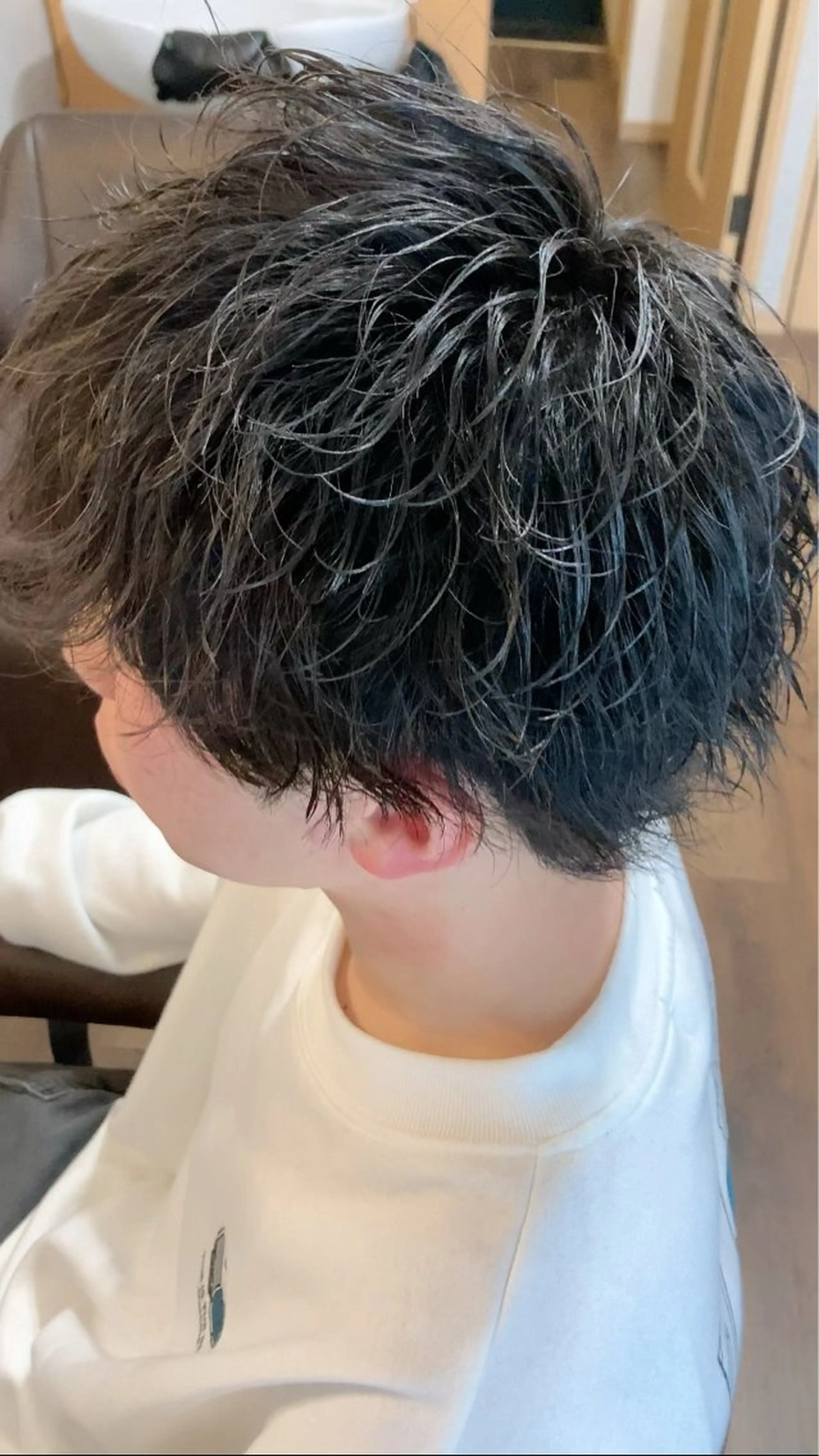 ショート パーマ メンズ メンズパーマ 波巻きパーマ 外ハネヘア AUTHENTIC private mens hair salon所属・完全個室マンツーマン メンズサロン草野貴樹のヘアスタイル