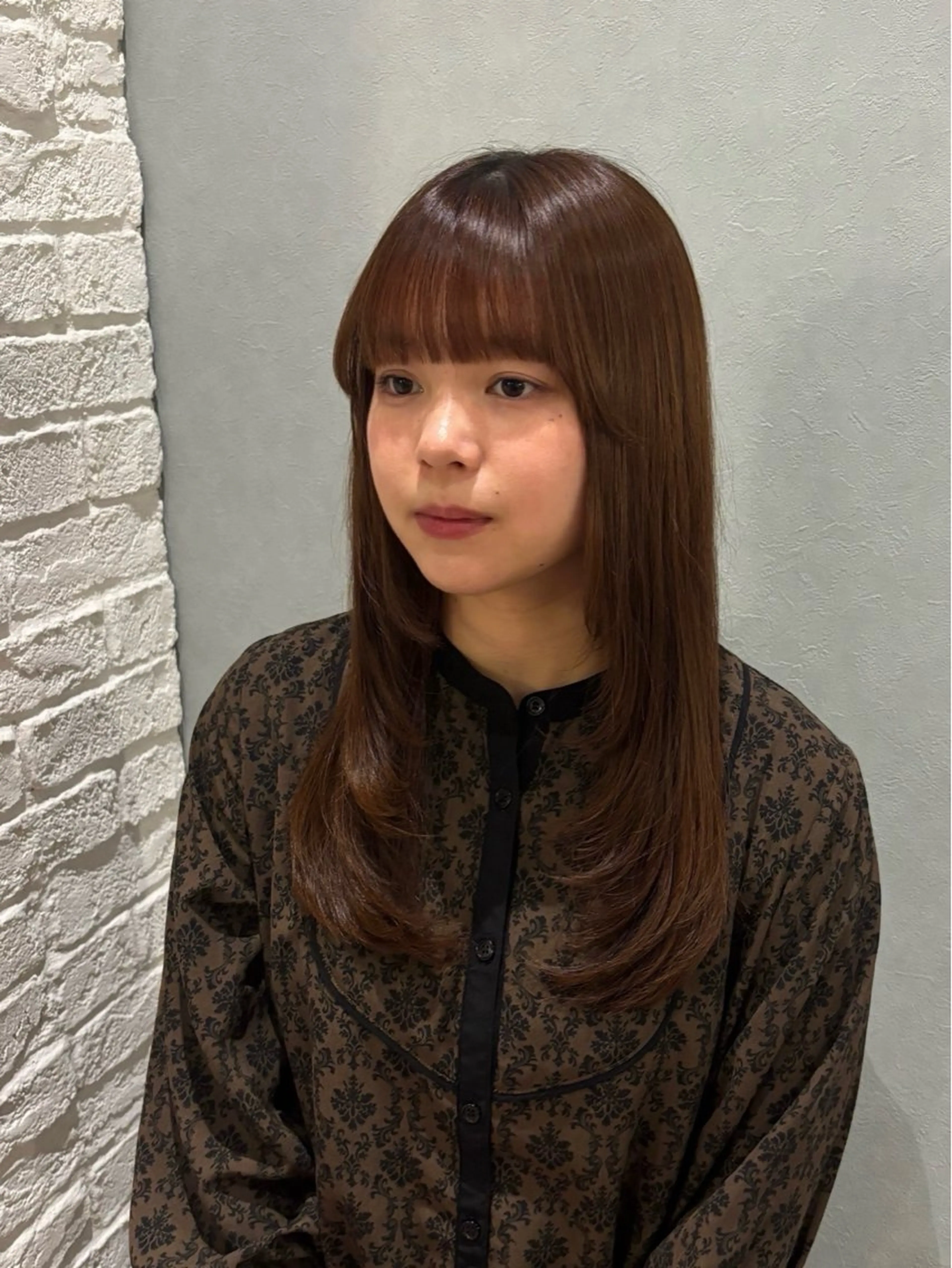 ロング 顔周りカット Rudder 牛嶋のヘアスタイル