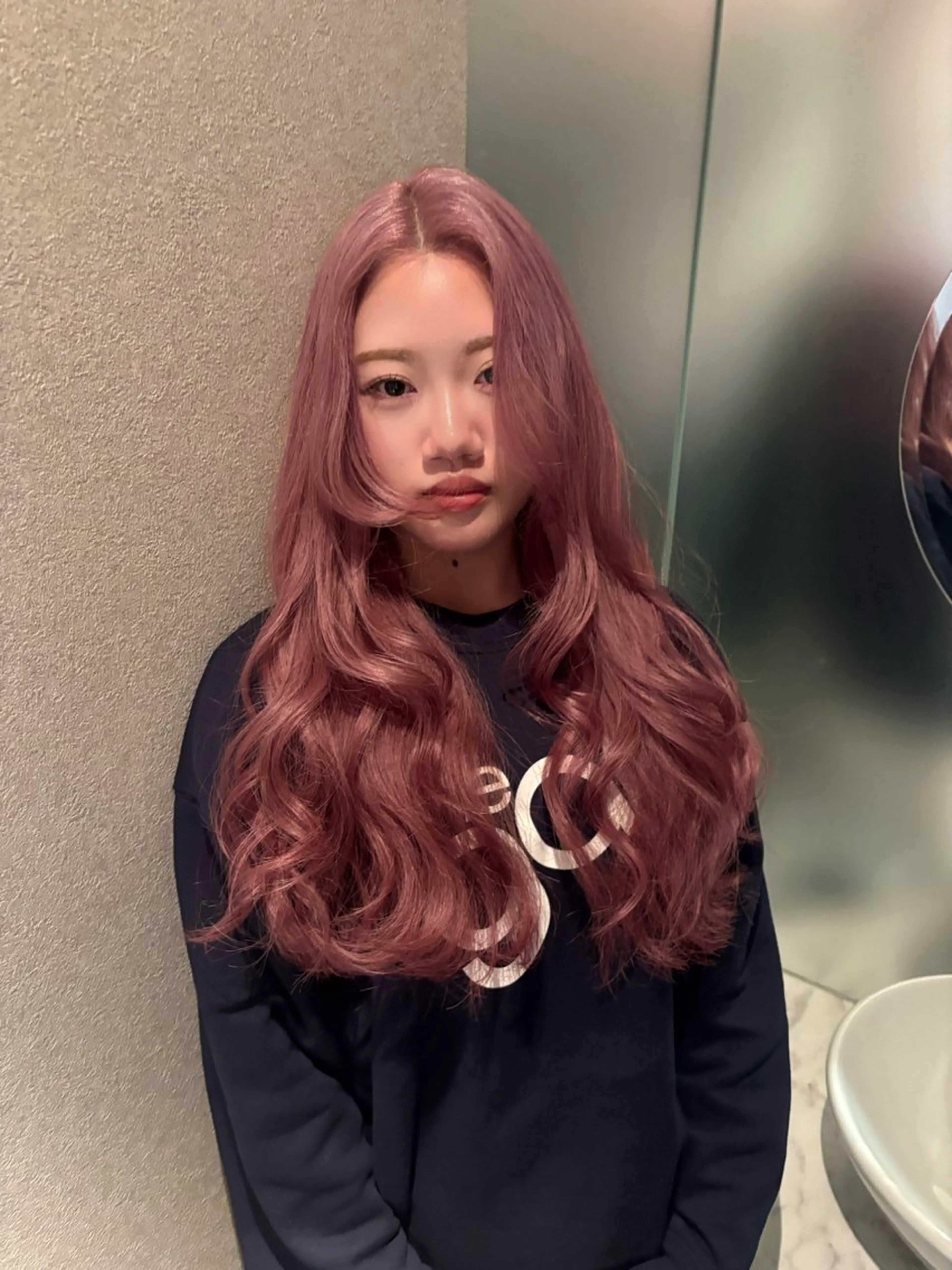 ロング カラー ヘアアレンジ ミルクティー/ピンク カラー/ みう🎀のヘアスタイル