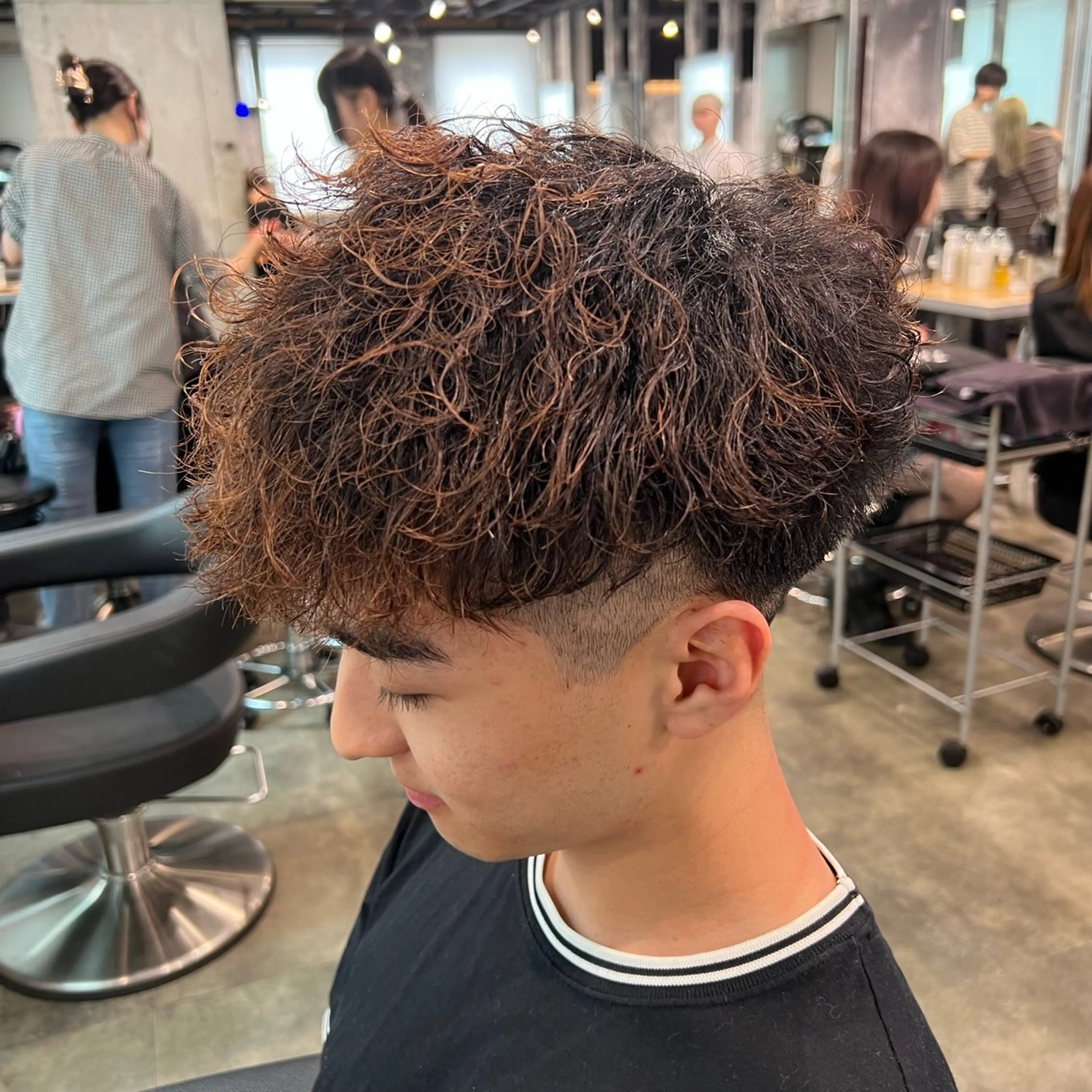 ショート カラー パーマ ヘアアレンジ メンズ キッズ アップバング センターパート メンズハイライト マッシュ メンズパーマ 🔷横浜1のパーマ 職人🔷将太郎のヘアスタイル