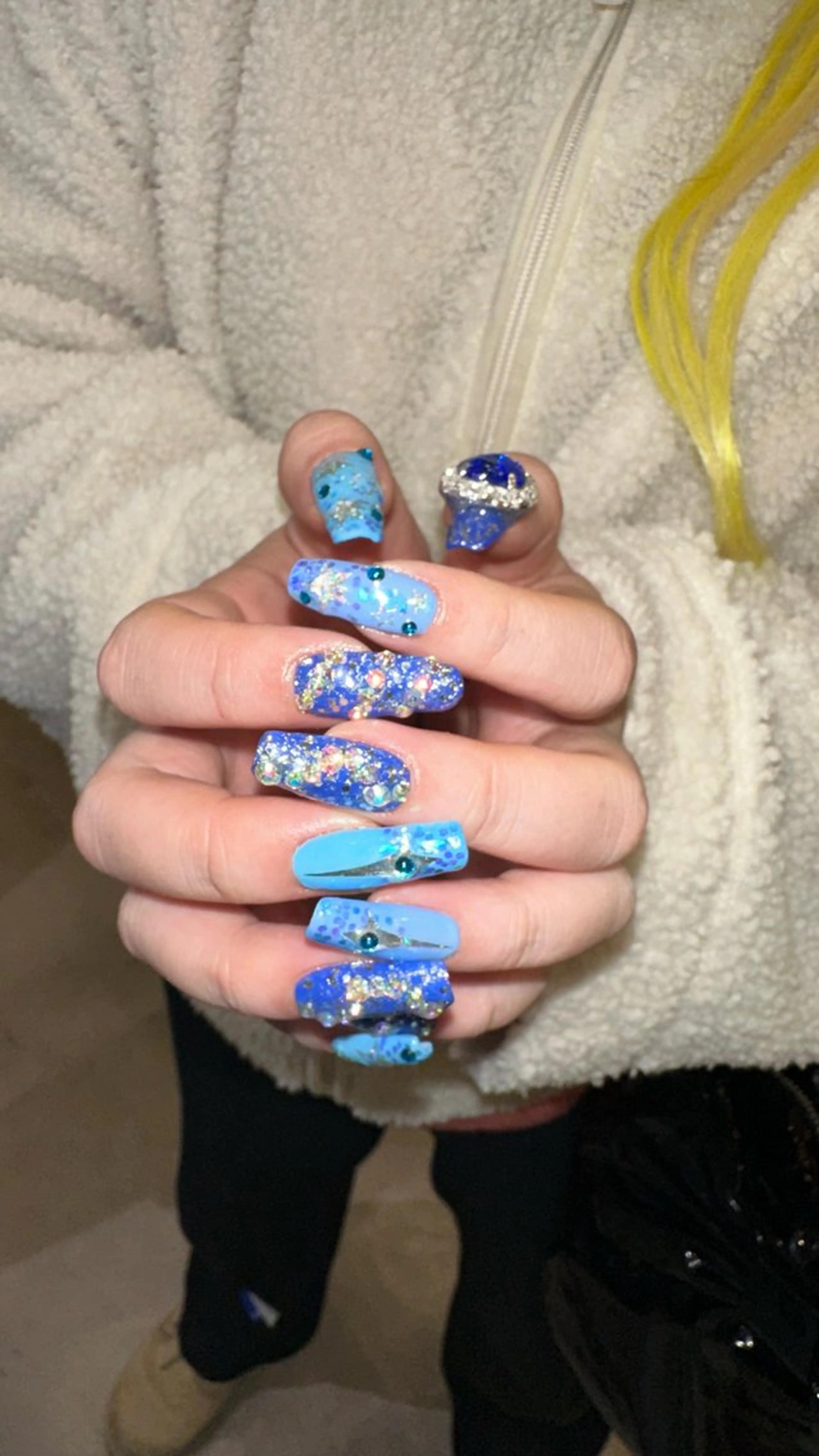 ネイル ハンドネイル 👽個性派ネイル🎀 komachiのヘアスタイル