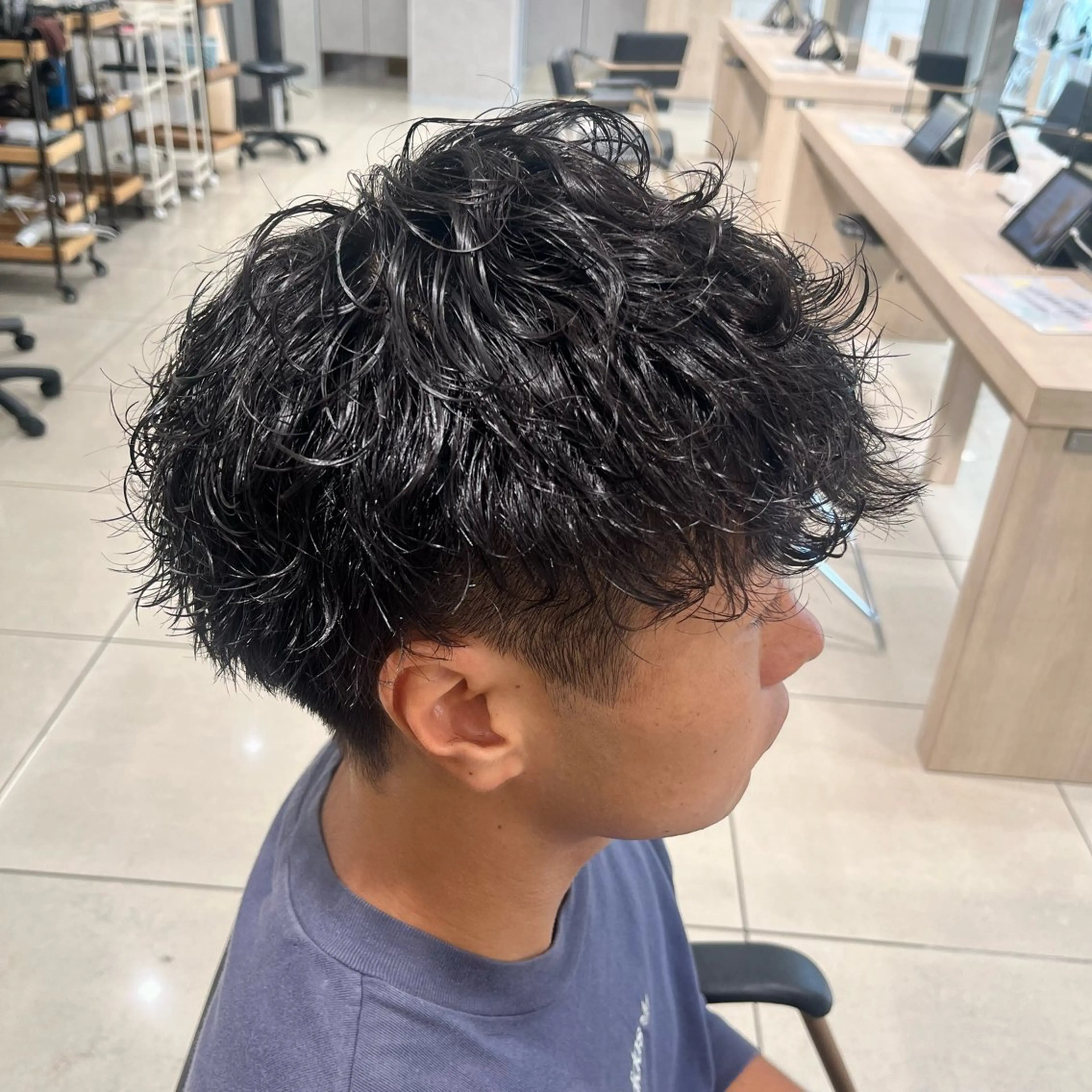 ショート パーマ スパイラルパーマ カット パーマ トリートメント 巖本 真希のヘアスタイル