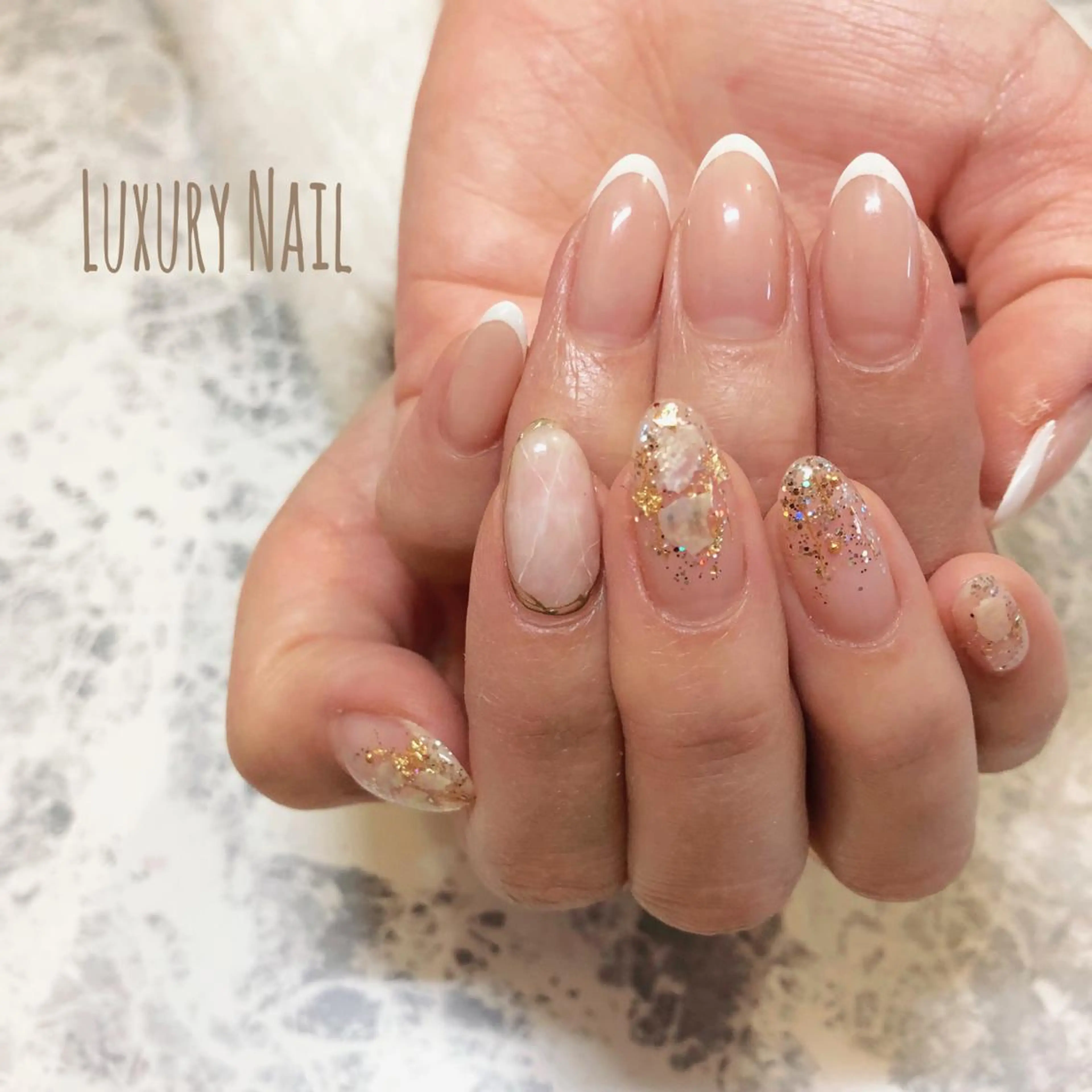 ミディアム ネイル nail salon  aloalo所属・Nailist Ayaのネイルデザイン