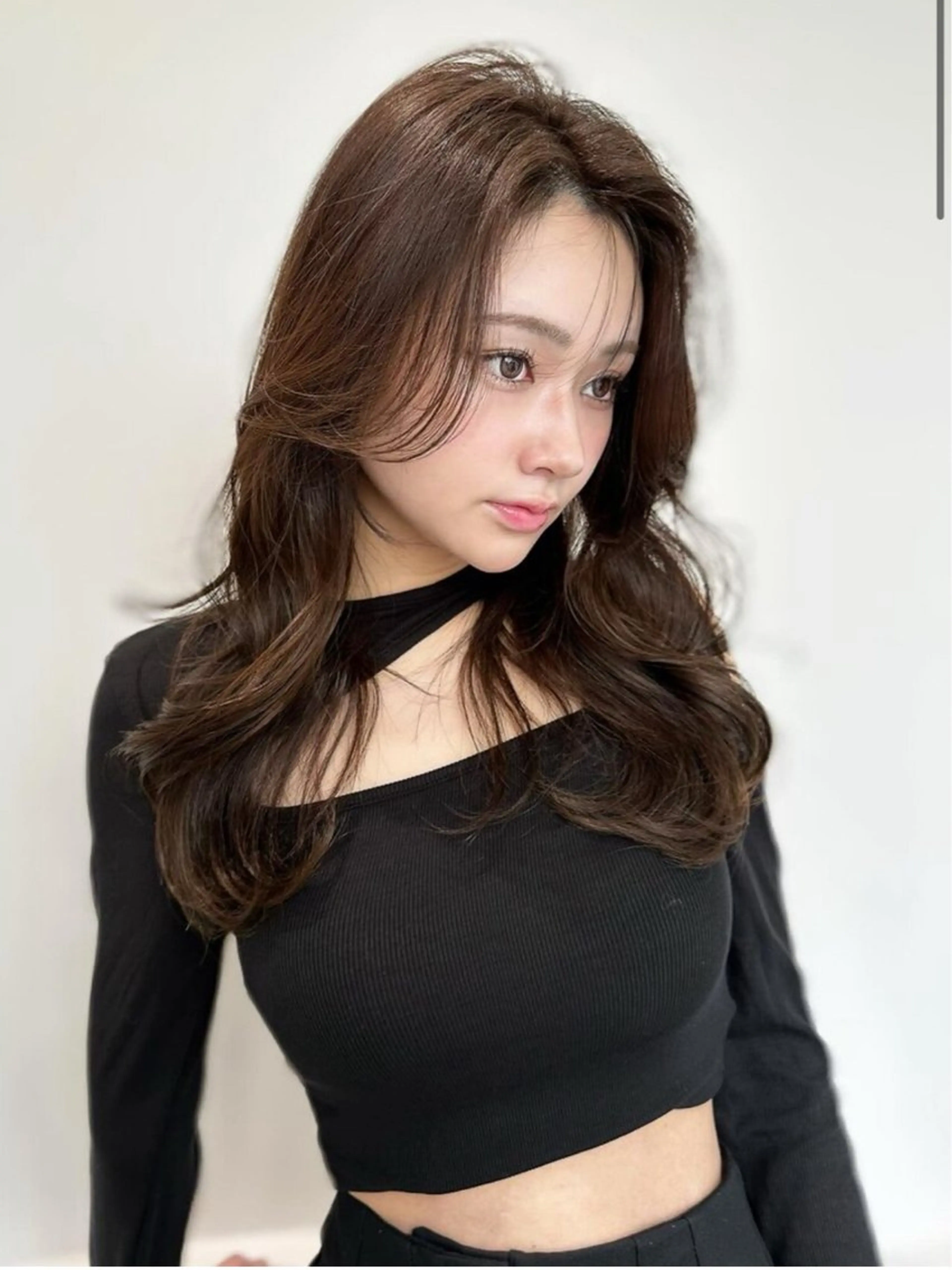 ロング カラー 伊藤 優里のヘアスタイル