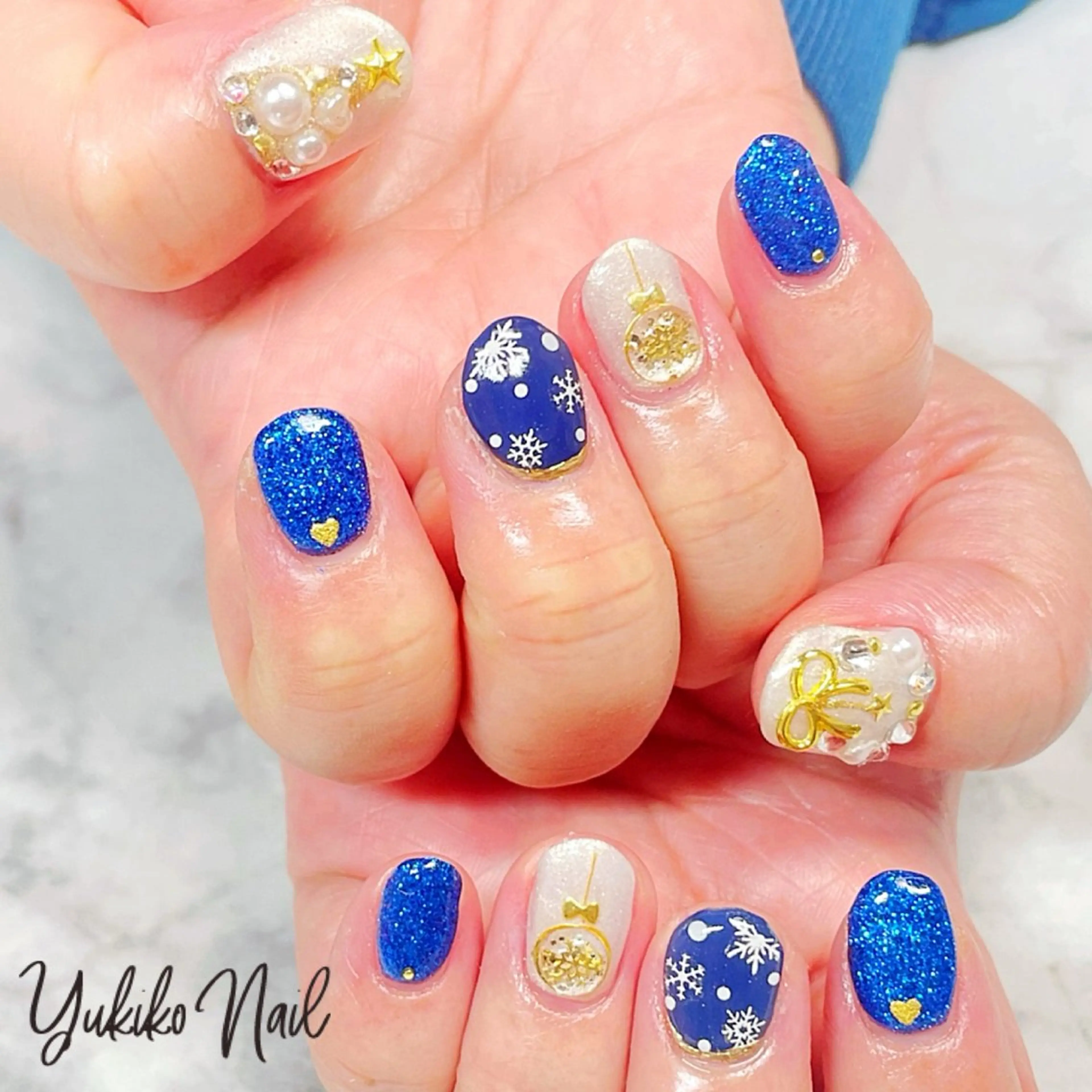 ネイル ブルー ぷっくりネイル 冬ネイル クリスマス ユキコ ネイルのネイルデザイン