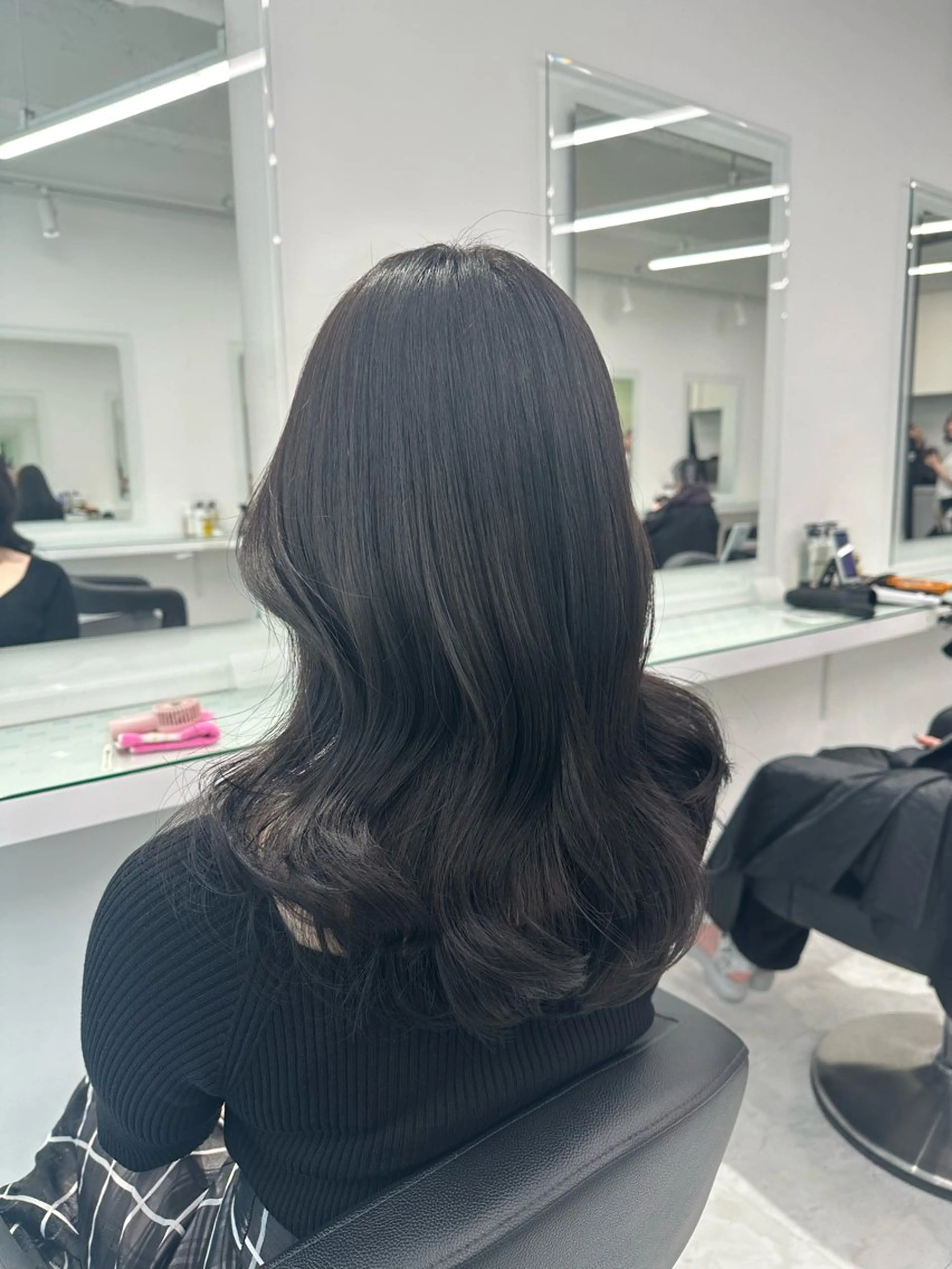 セミロング カラー カット ヘアカラー トリートメント ヘッドスパ ヘアセット ❄最強かわいいカラー ❄️MINA❄️のヘアスタイル