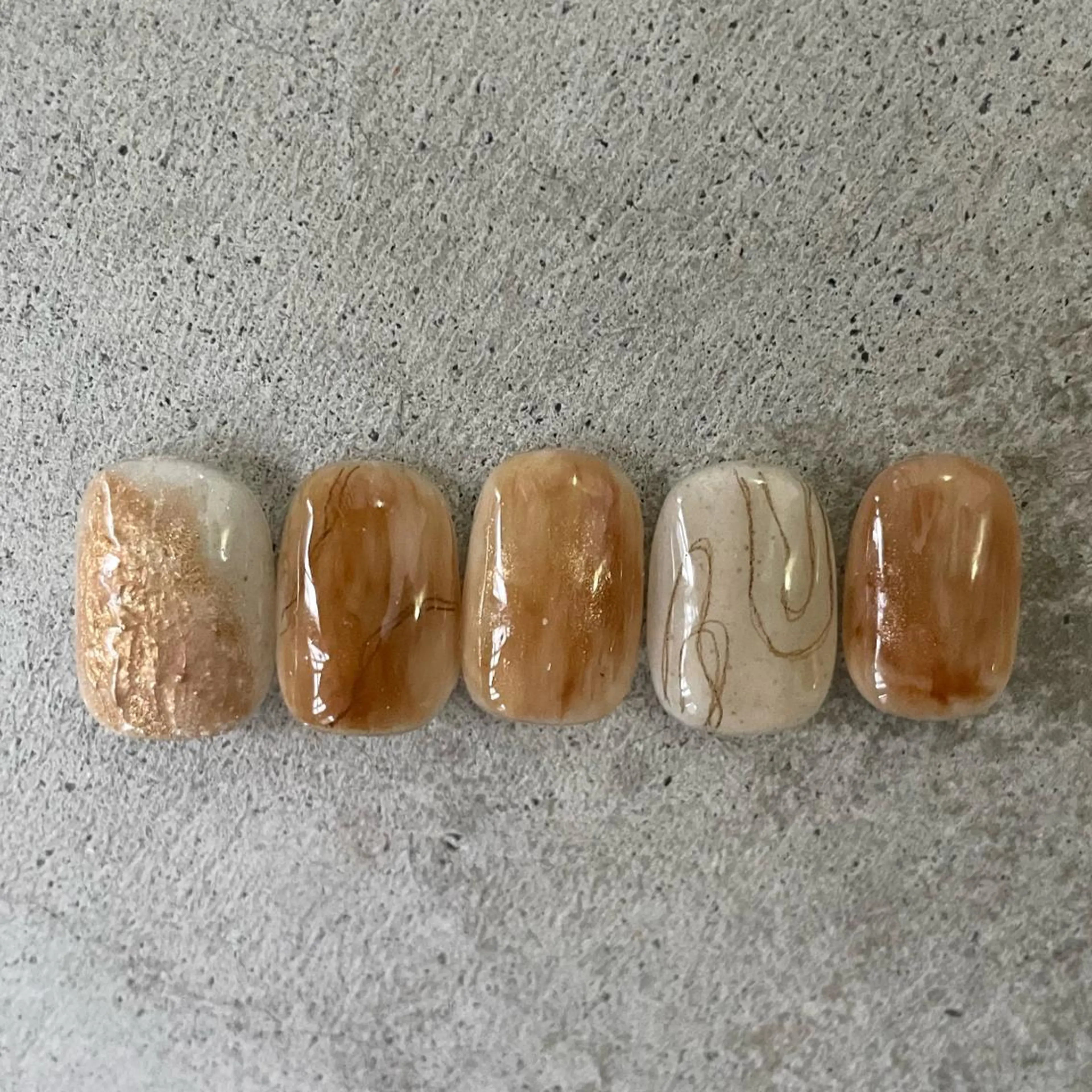 ネイル Manon Yuiのマツエク・マツパデザイン