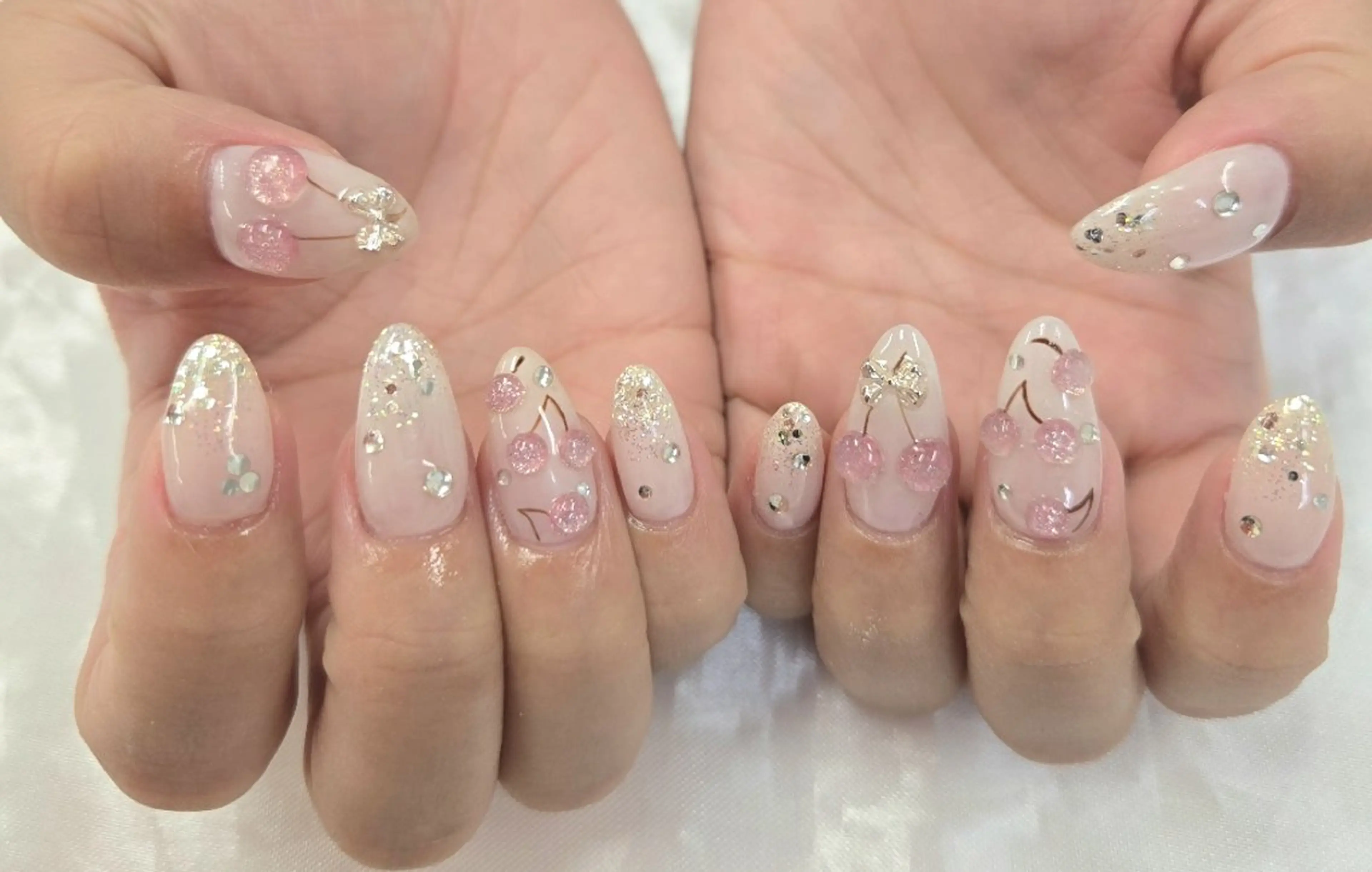 ネイル アートネイル オーロラネイル チークネイル ジェルネイル グラデーション ハンドネイル 河野ちえ (雑誌掲載サロン)のネイルデザイン