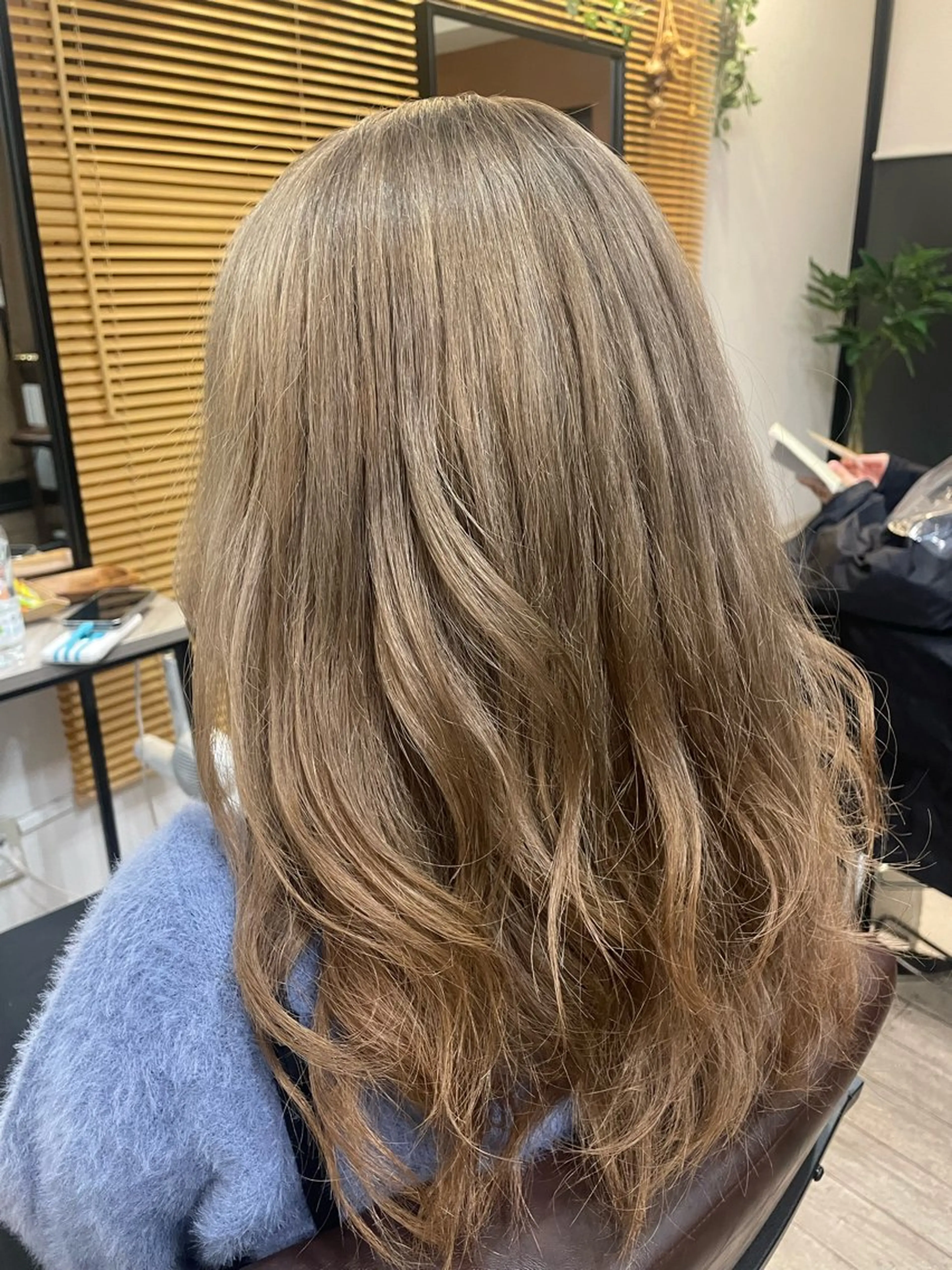 セミロング nalu新宿所属・🦋春山 さとみ🦋のヘアスタイル