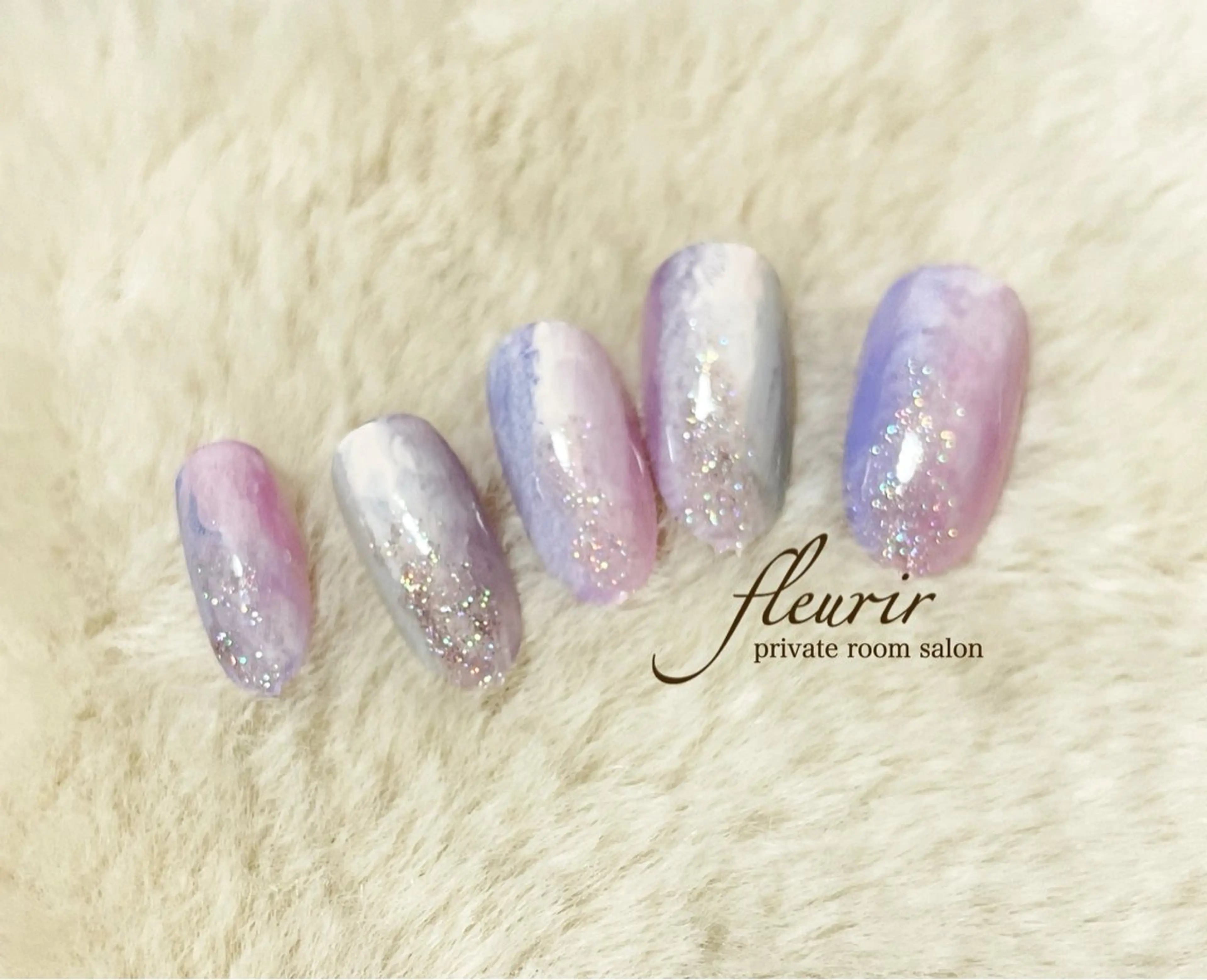 【モネ:オフ別途追加】芸術の個性派 画家②。パープル系、クリームを含む油絵絵画風アート。ミラーアート追加1本100円の写真