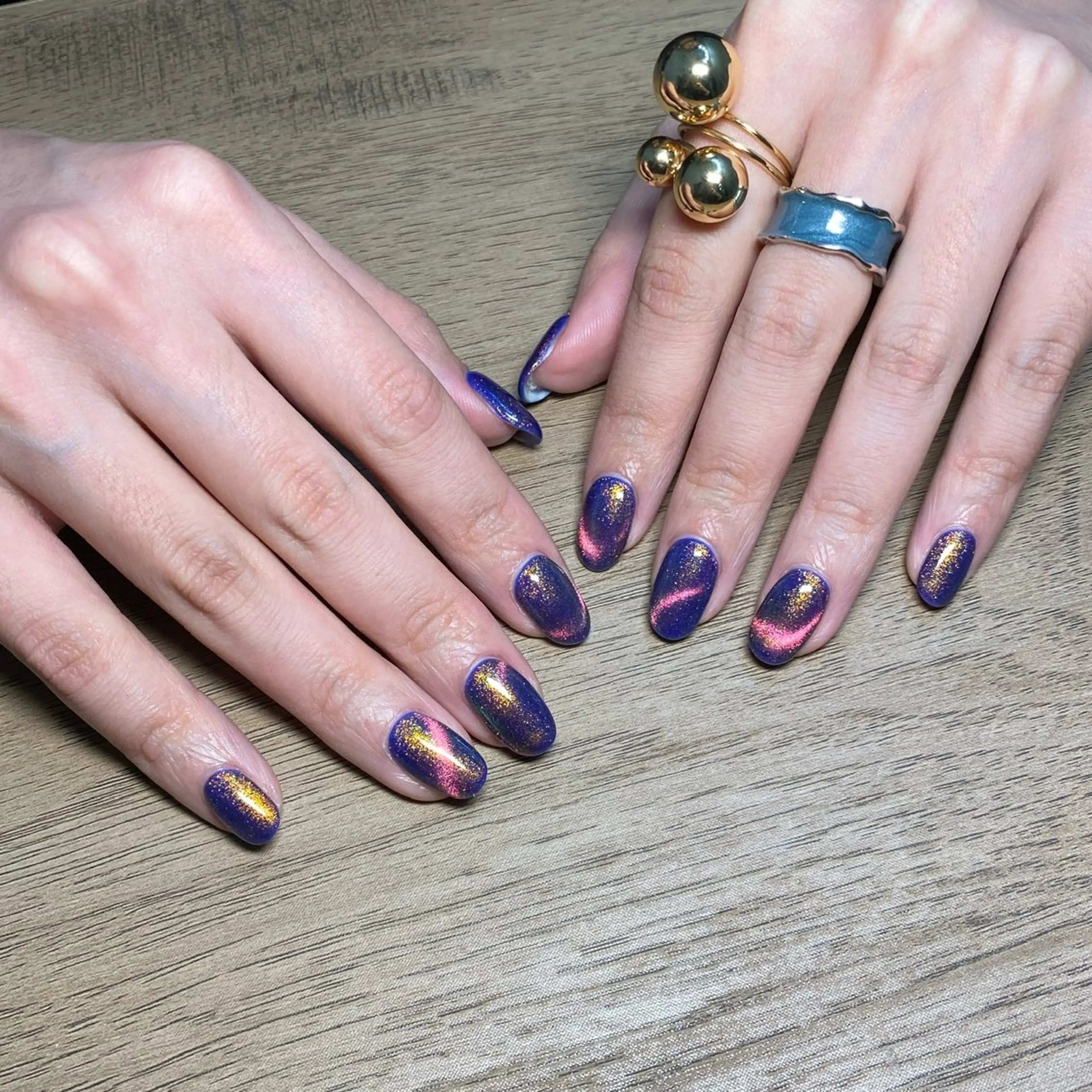 ネイル マグネットネイル うえぽん 🌟のネイルデザイン