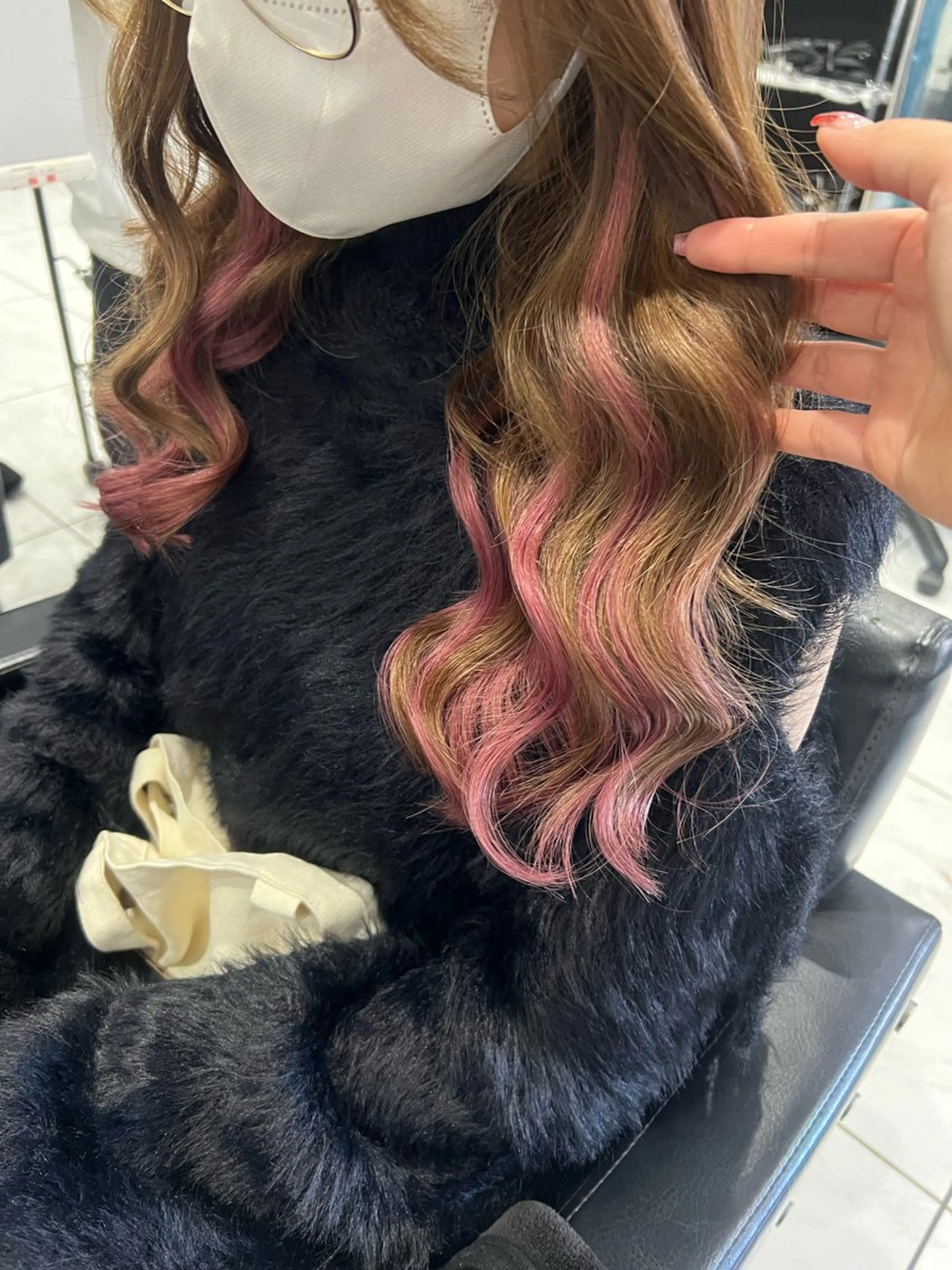 ロング カラー プルエクステ ベージュカラー ピンクカラー エクステ ヘアカラー トリートメント エクステ YUDU🍊 germe/ジェルムのヘアスタイル