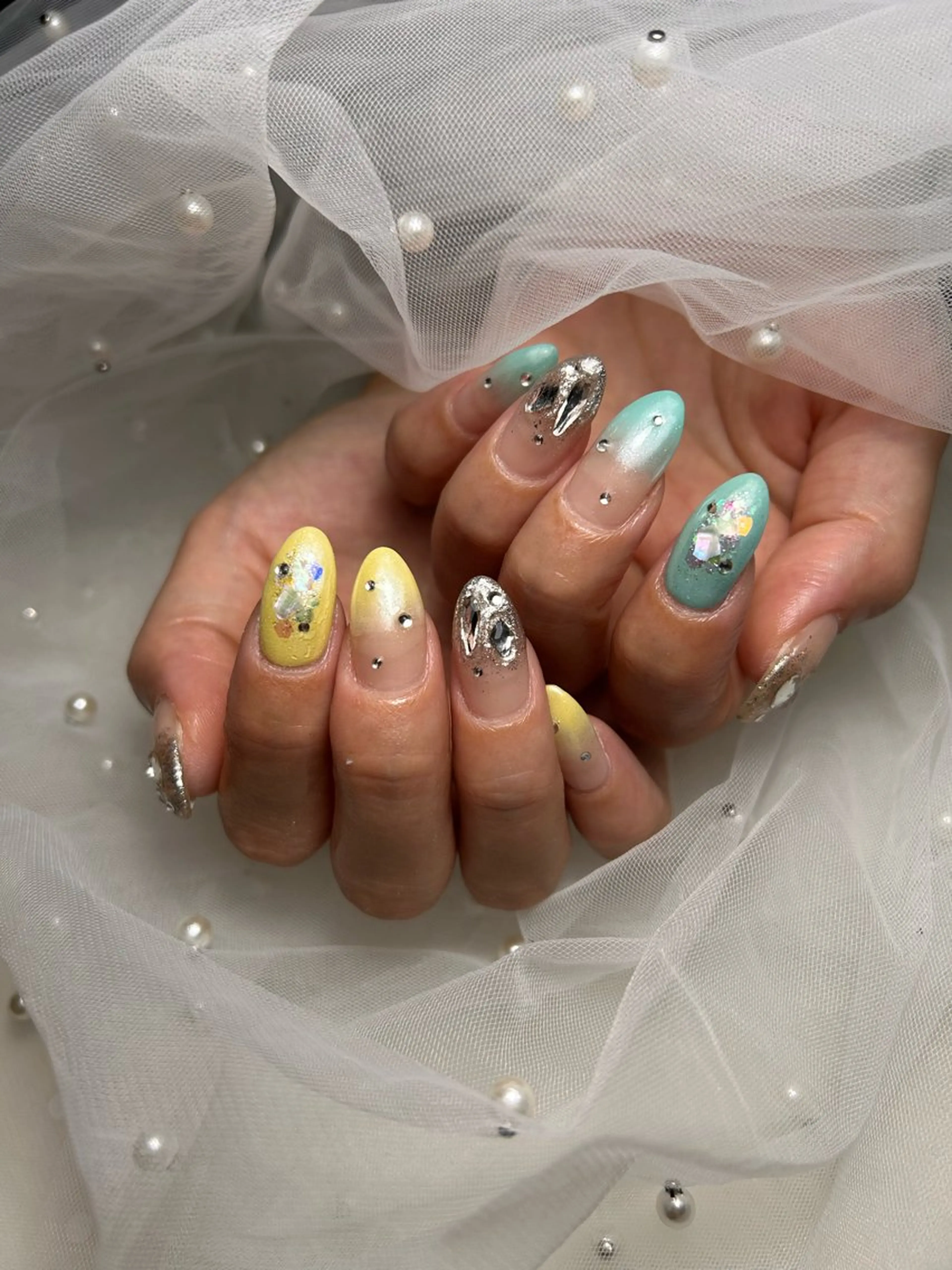 ネイル ハンドネイル フットネイル ✴︎ Delightのネイルデザイン