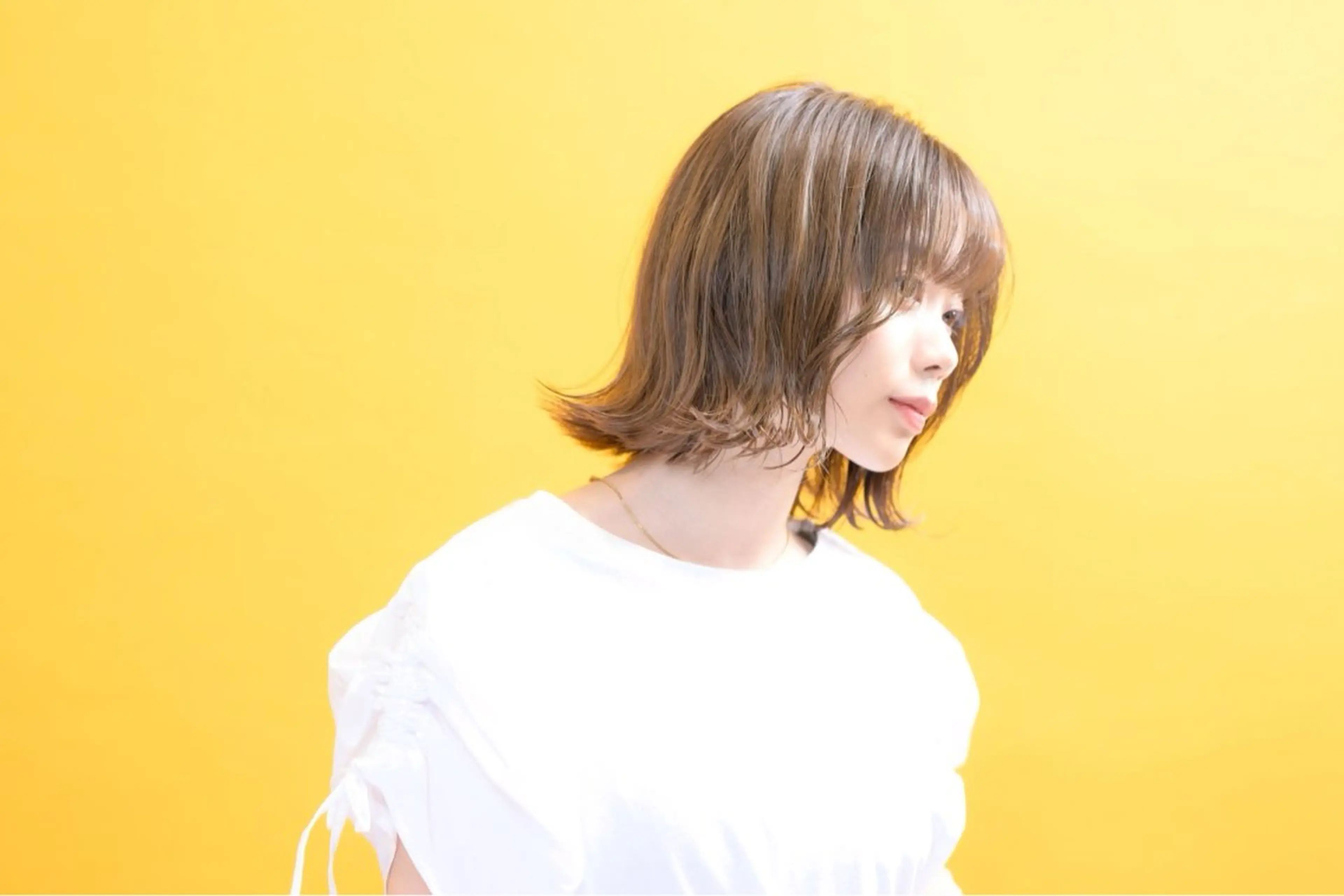 ミディアム カラー パーマ ボブ 外ハネヘア 小林 栞菜のヘアスタイル