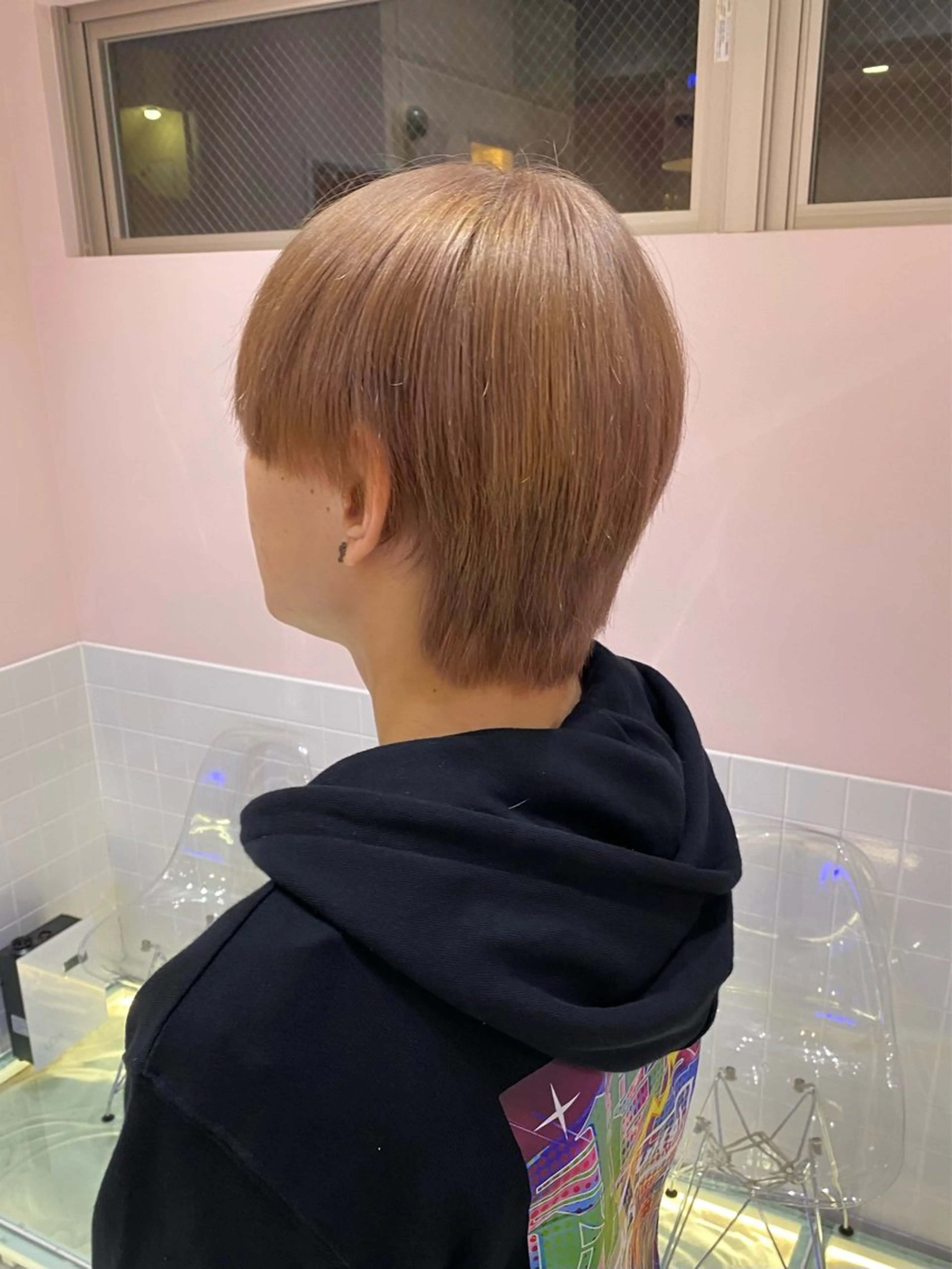 ショート カラー 美優🦕ツヤ髪 /ハイトーン🩶のヘアスタイル