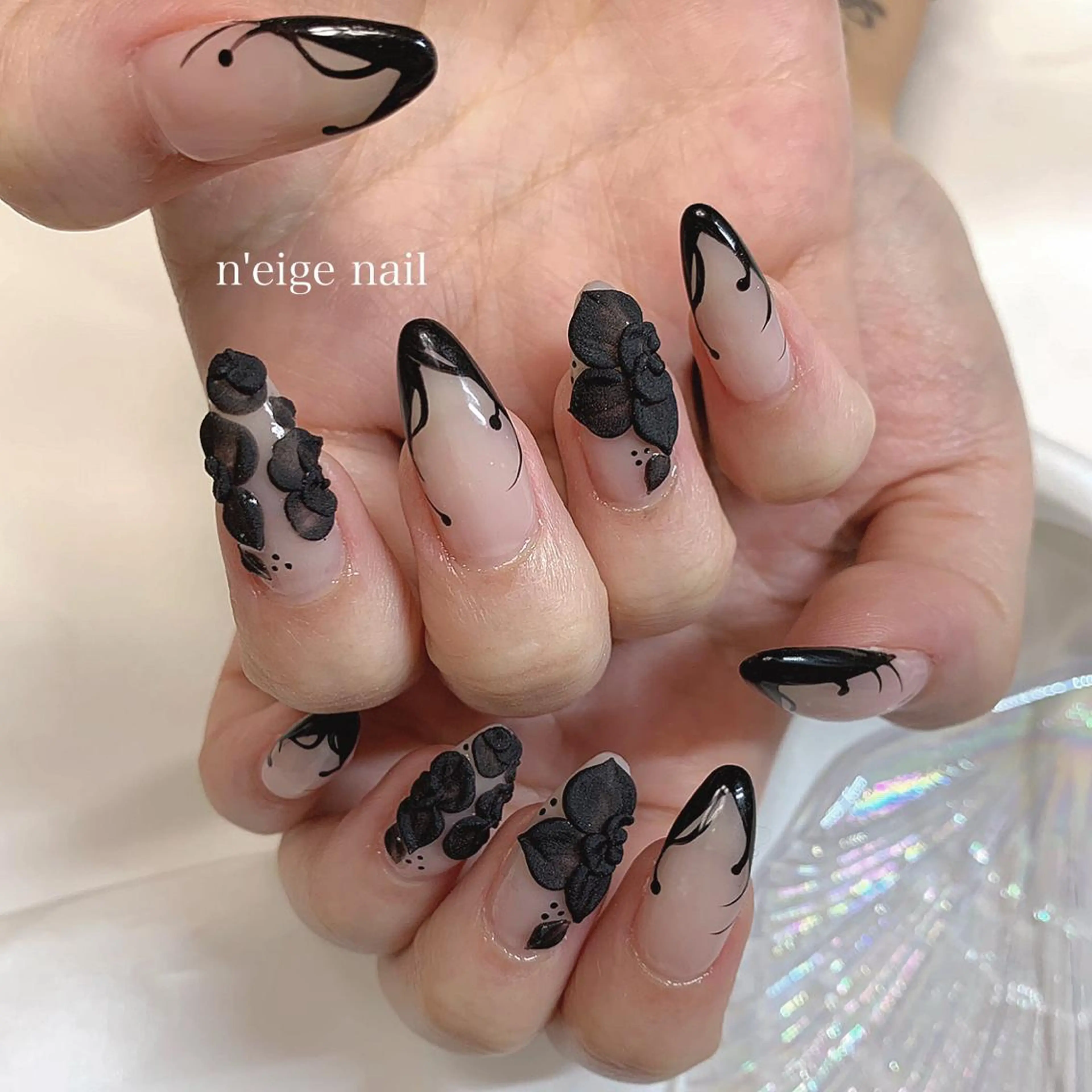 ネイル キラキラネイル 韓国ネイル ラメ(グリッター) ニュアンスネイル 冬ネイル n'eige nail所属・大谷 綾香のネイルデザイン