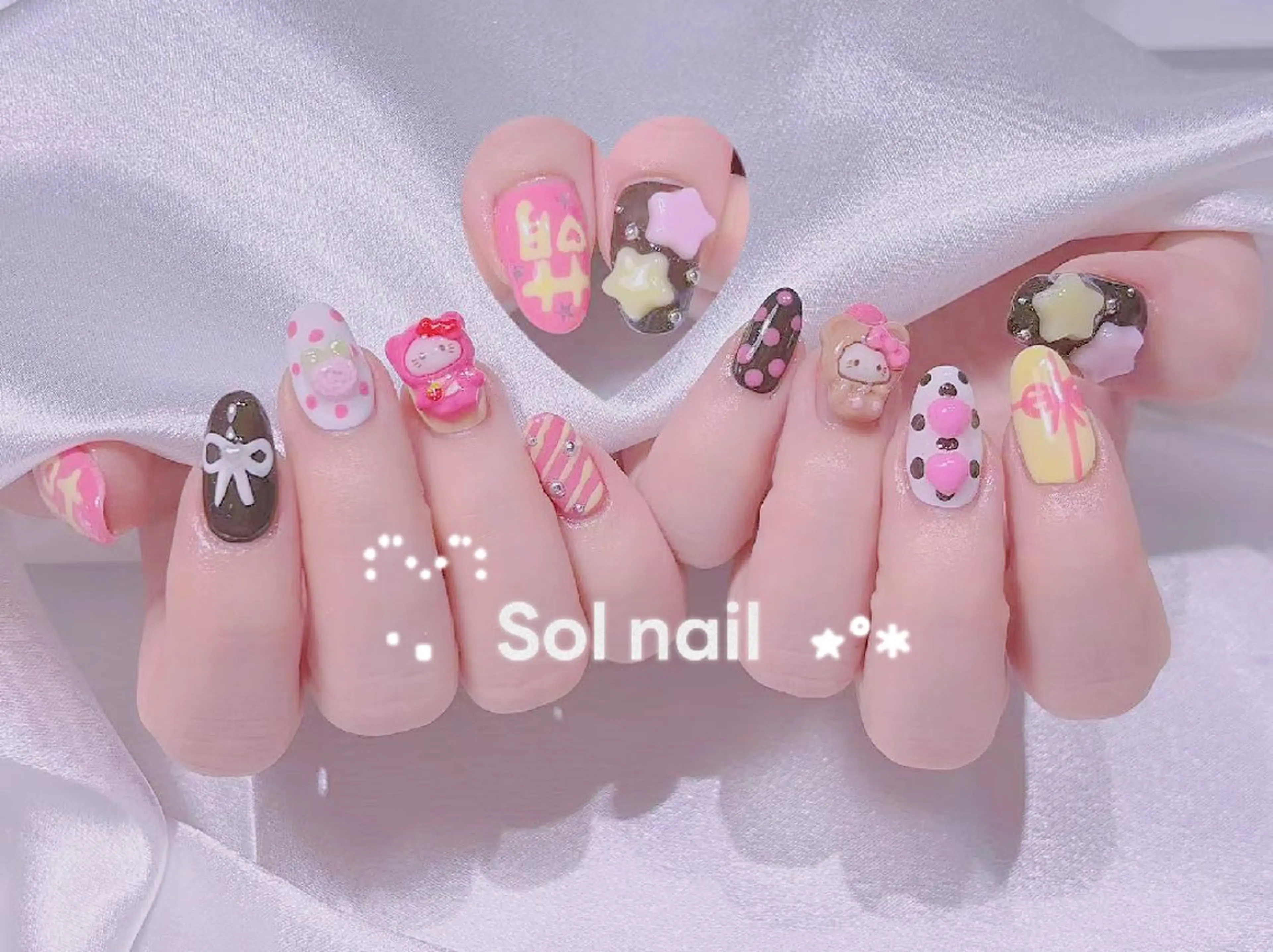 ネイル ハンドネイル ハンドケア パラジェル&フィルイン取り扱いサロンSol Nail所属・Sol Nail ミネのネイルデザイン