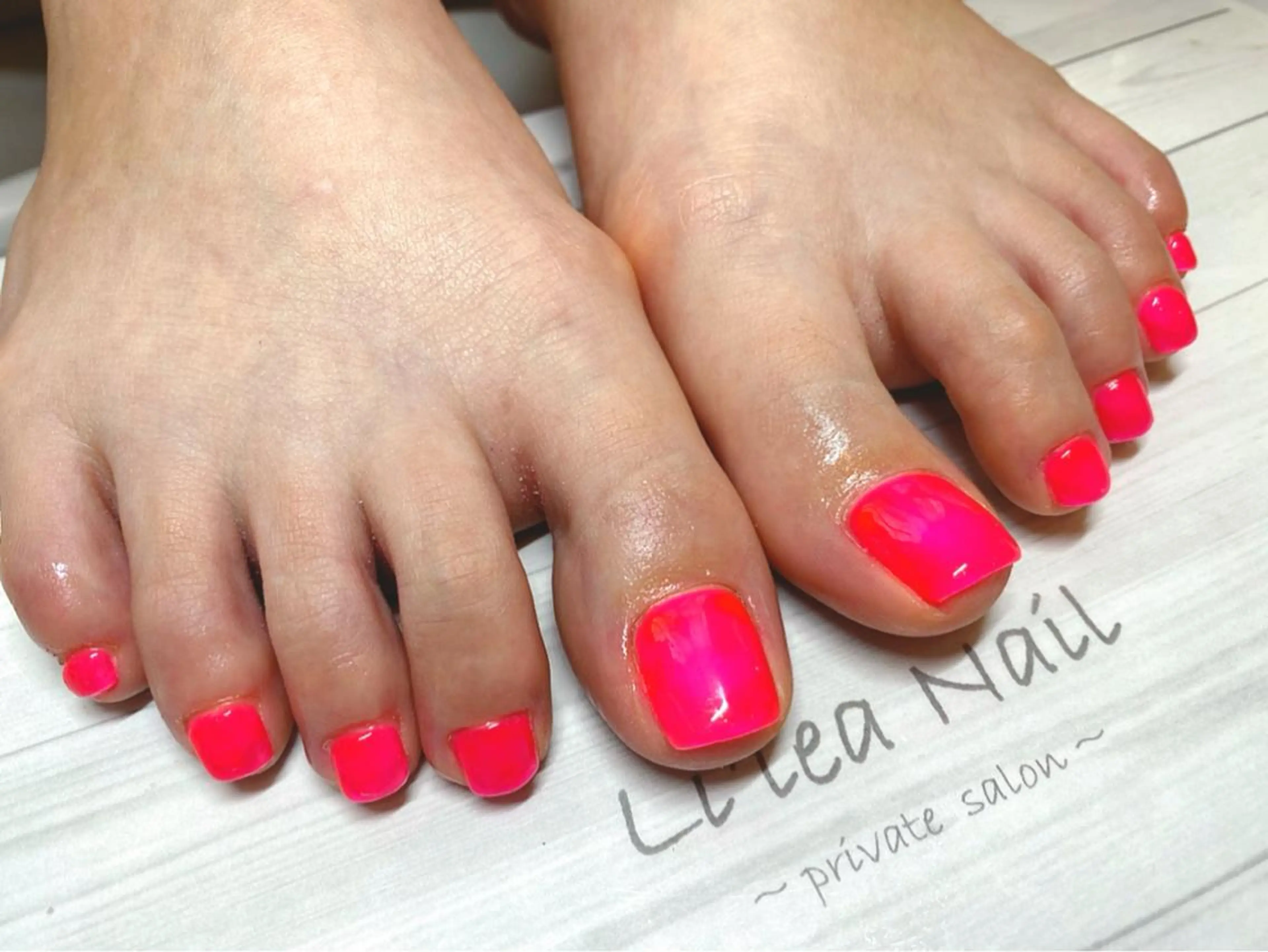 ネイル フットネイル Li'leaNail AINAのネイルデザイン