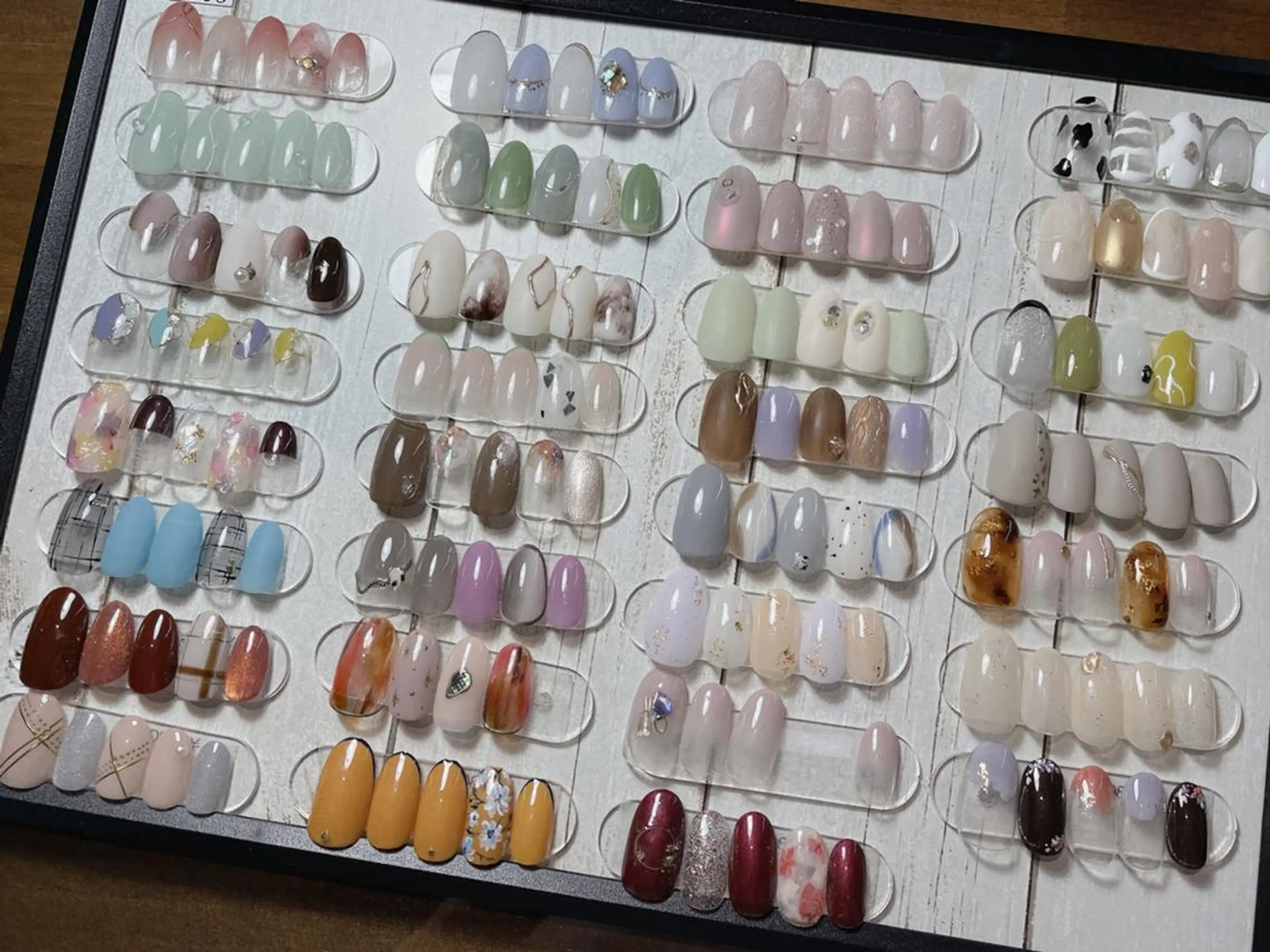 ネイル una+(ウナプラス）所属・Nodoka nailのネイルデザイン