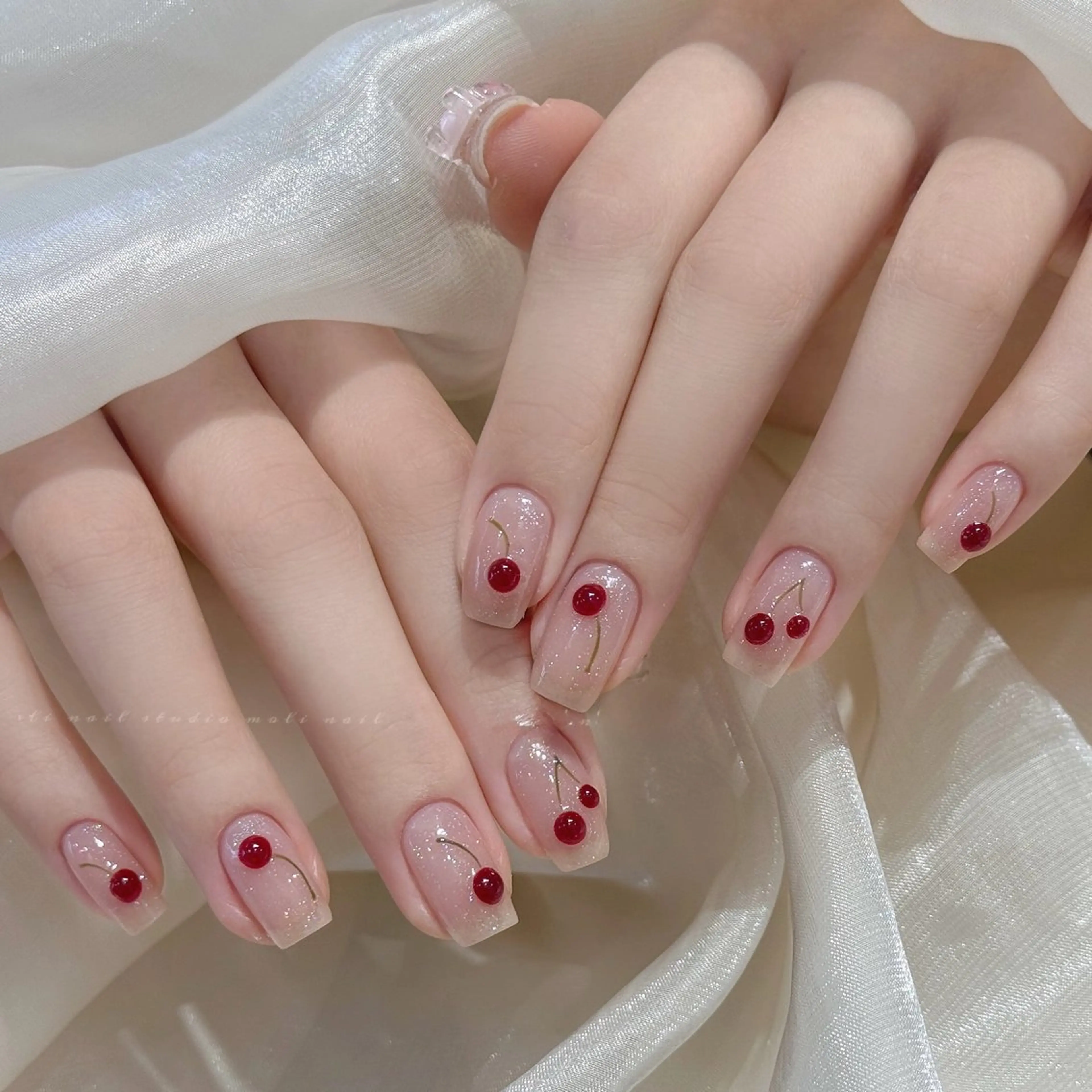 ネイル ハンドネイル Iris  Nail所属・akige akigeのネイルデザイン