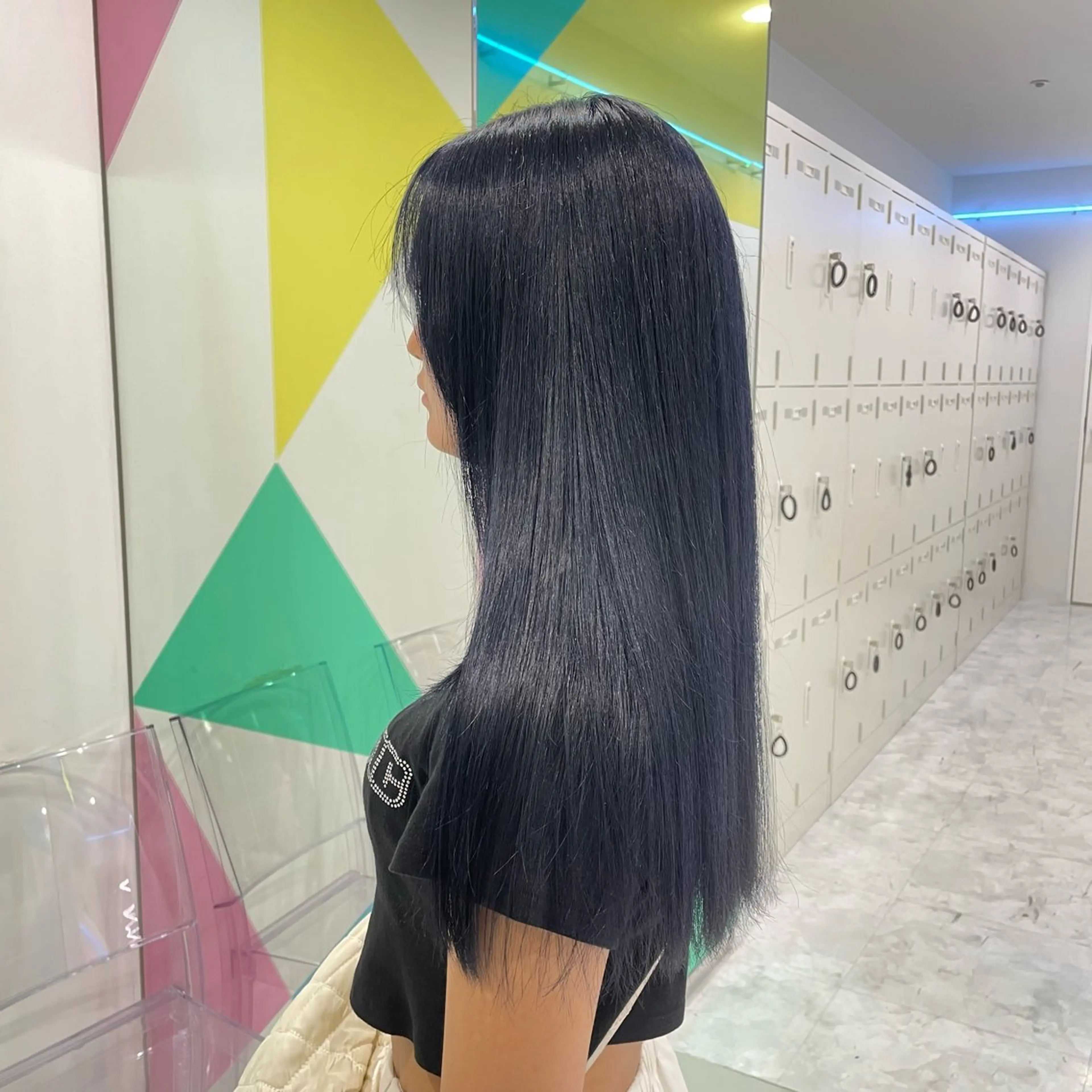 ロング カラー 黒髪 ブルーカラー ブルーブラック ヘアカラー トリートメント 渋谷/透明感カラー /半個室/こうめいのヘアスタイル