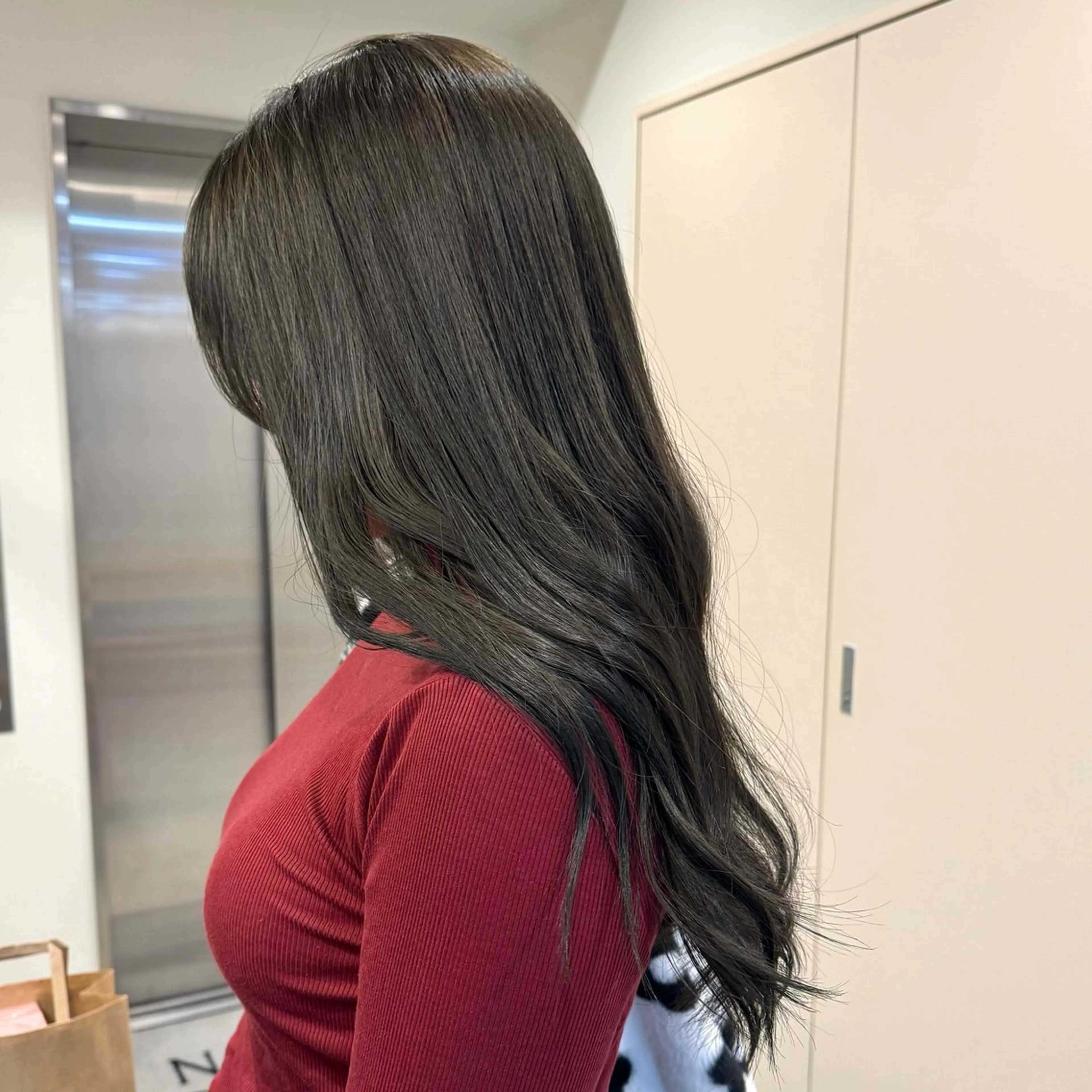 ロング カラー 松木 花鈴のヘアスタイル