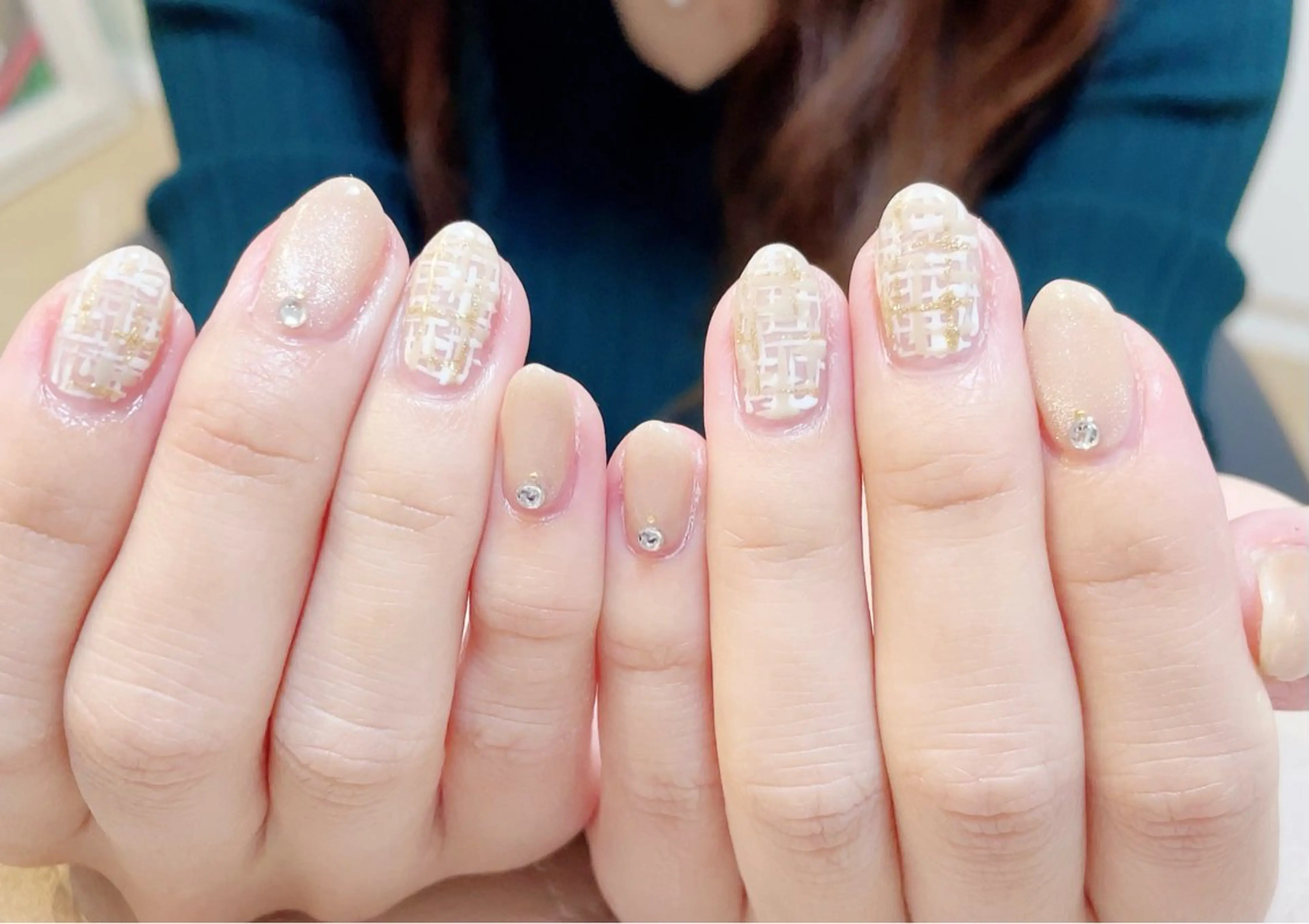 ネイル ツイードネイル manis .のネイルデザイン