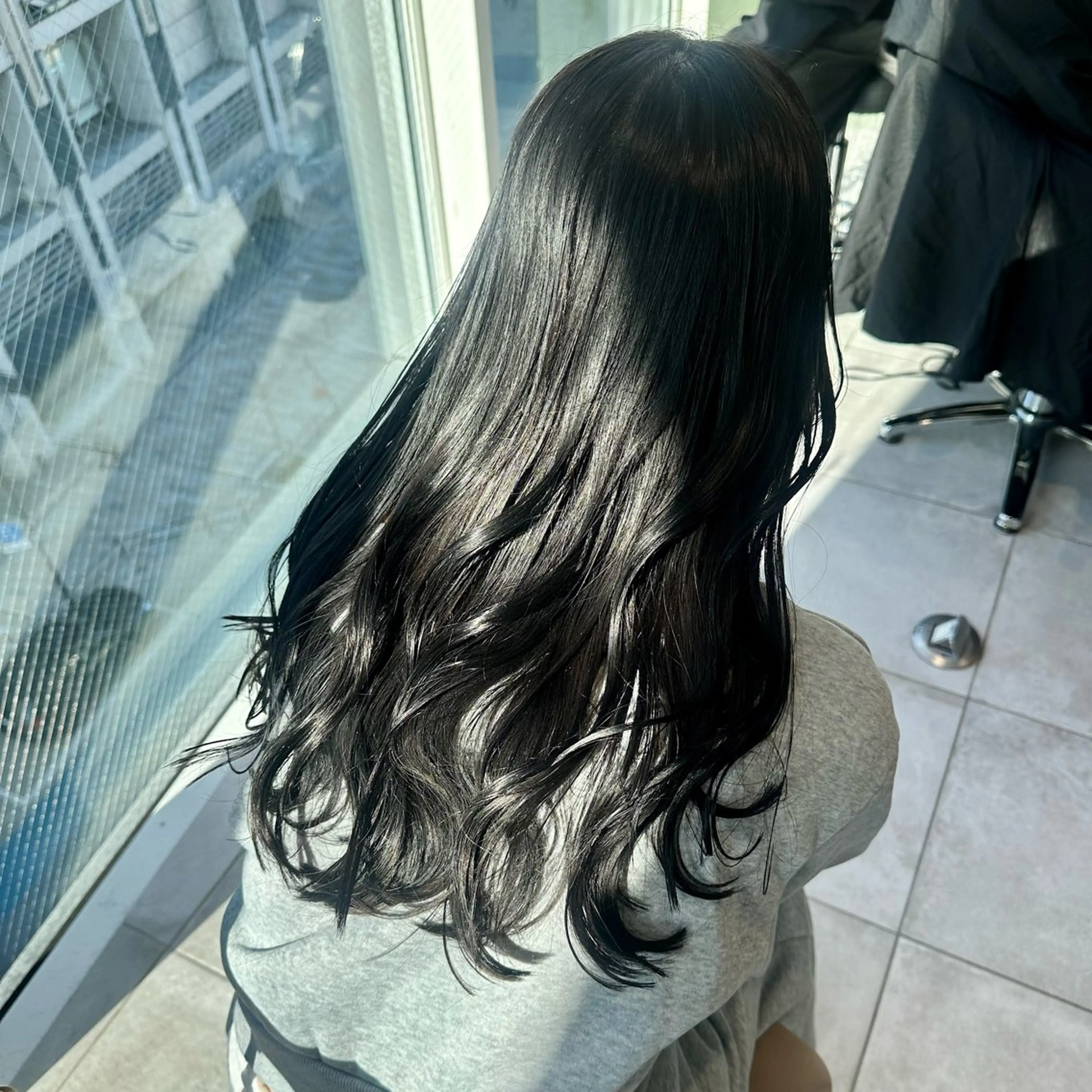 セミロング カラー ブリーチなし/レイヤ ー特化🌈Tommyのヘアスタイル