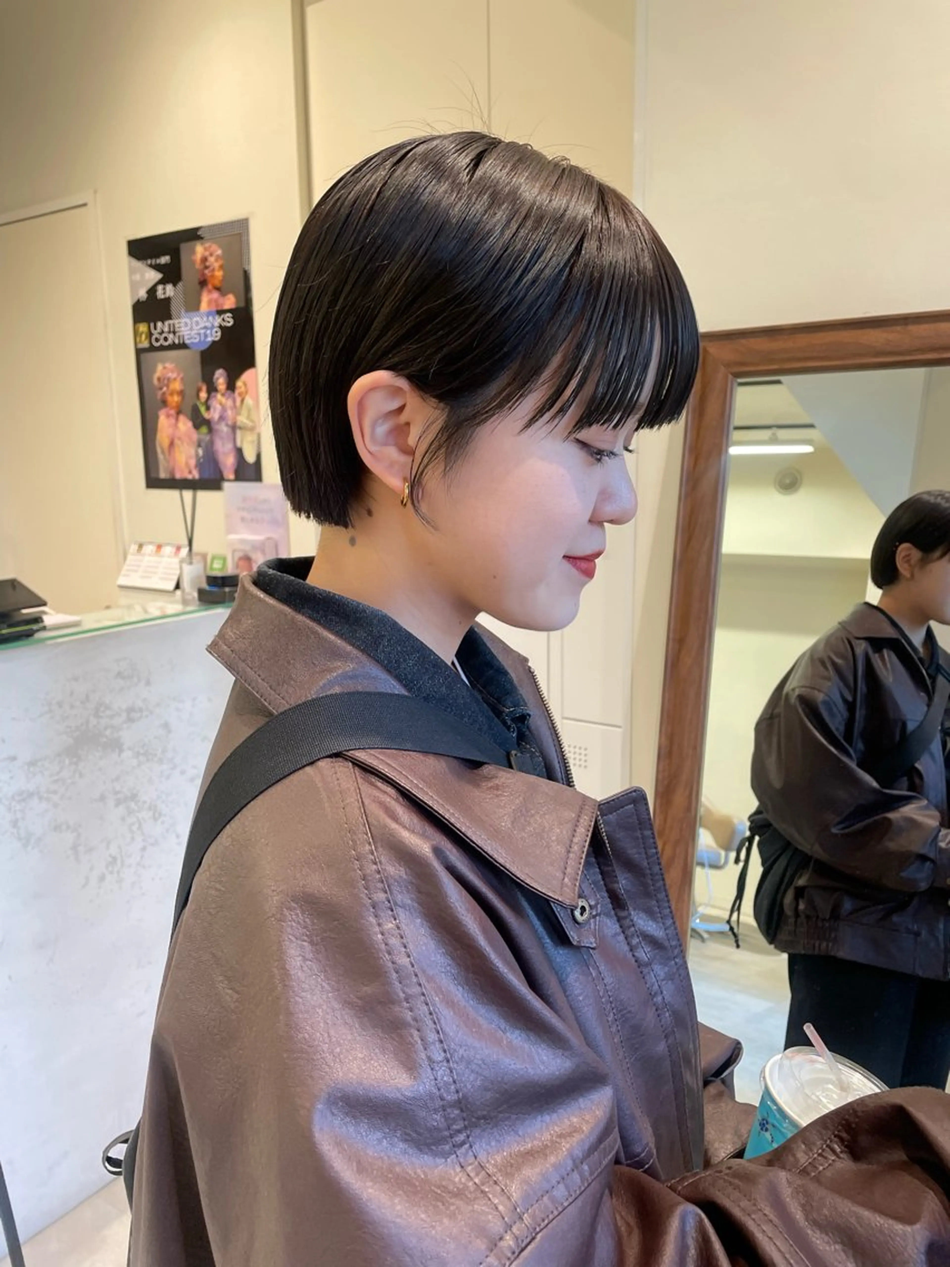 ショート カラー ブリーチ ボブ/インナーカラー /眉毛/Miyuのヘアスタイル