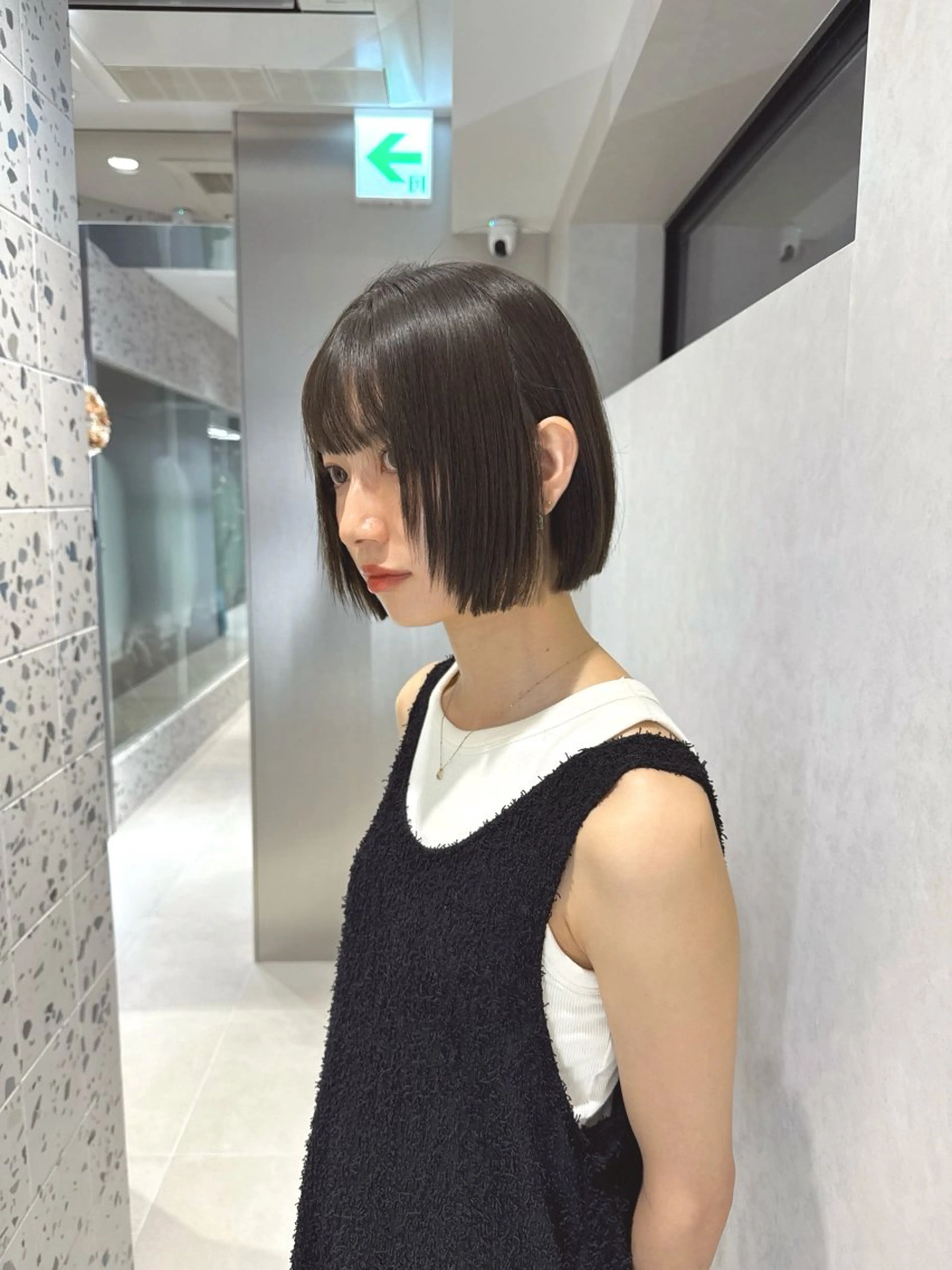 ショート カラー ブリーチ グレージュ ブリーチなしカラー オリーブグレージュ オリーブグレー カット 縮毛矯正 トリートメント LUMO所属・矢野 晃平のヘアスタイル